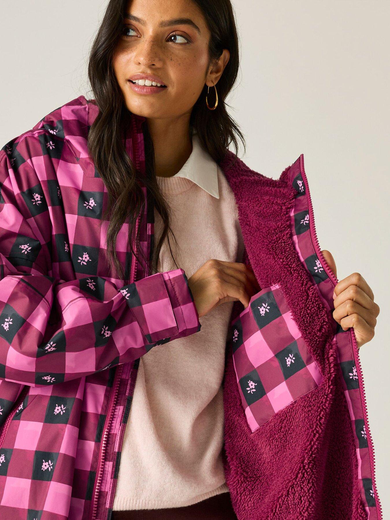 Image 5 of 7 of Regatta Womens Cath Kidston Waterproof Borg Lined Hooded Changing Robe - Burgundy