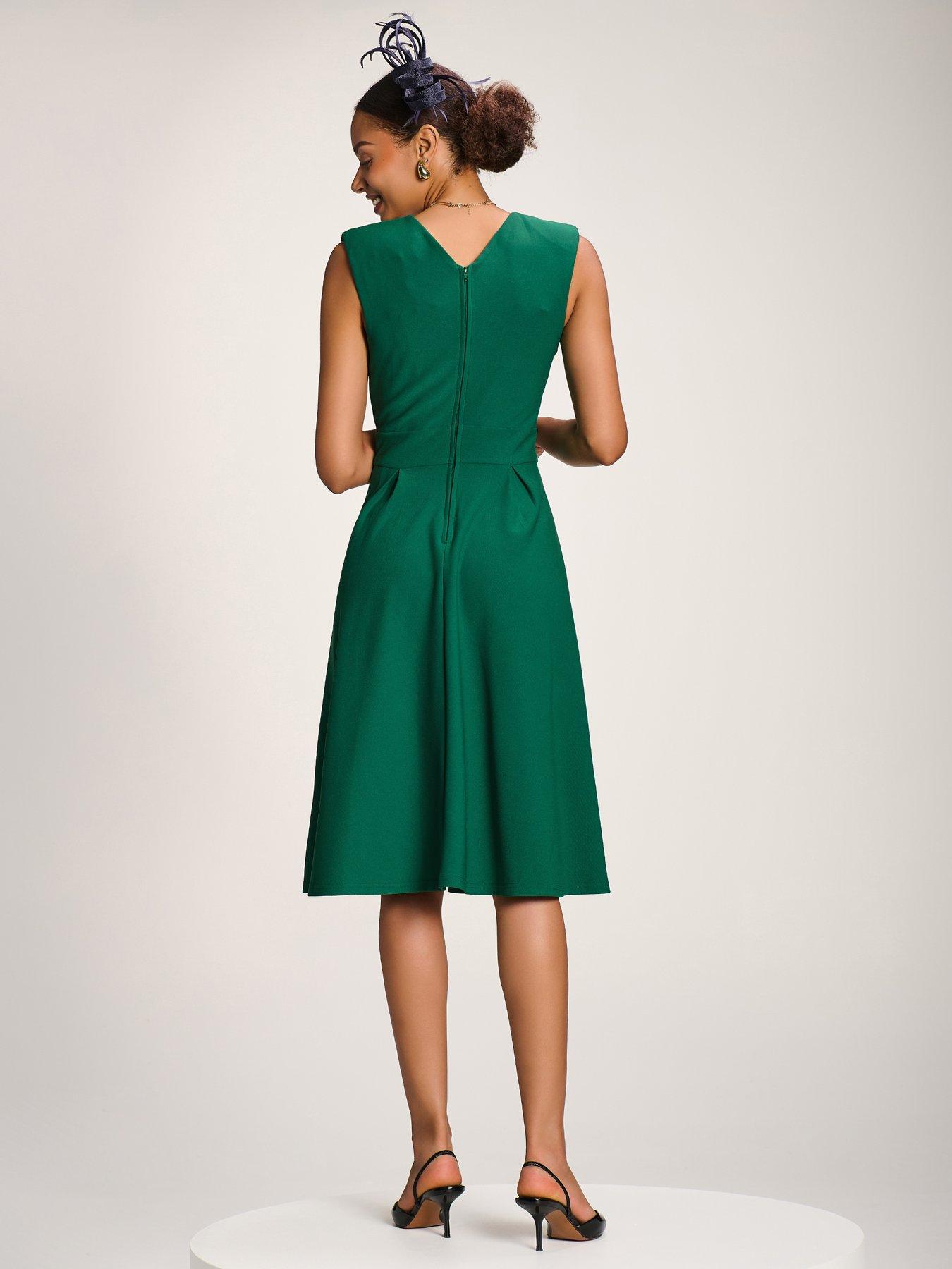 Image 2 of 7 of Jolie Moi Plain Sleeveless Midi Dress - Green
