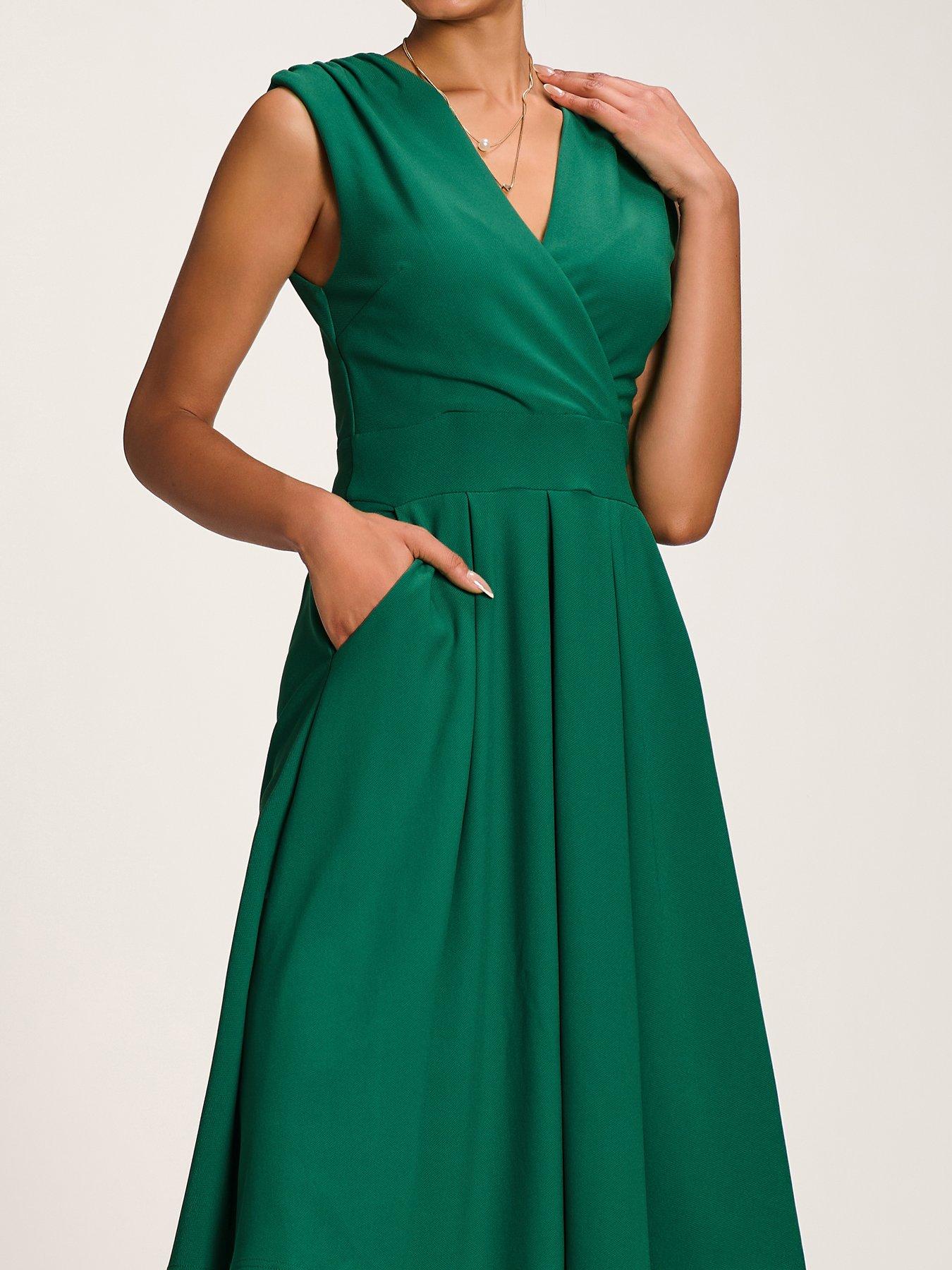Image 4 of 7 of Jolie Moi Plain Sleeveless Midi Dress - Green
