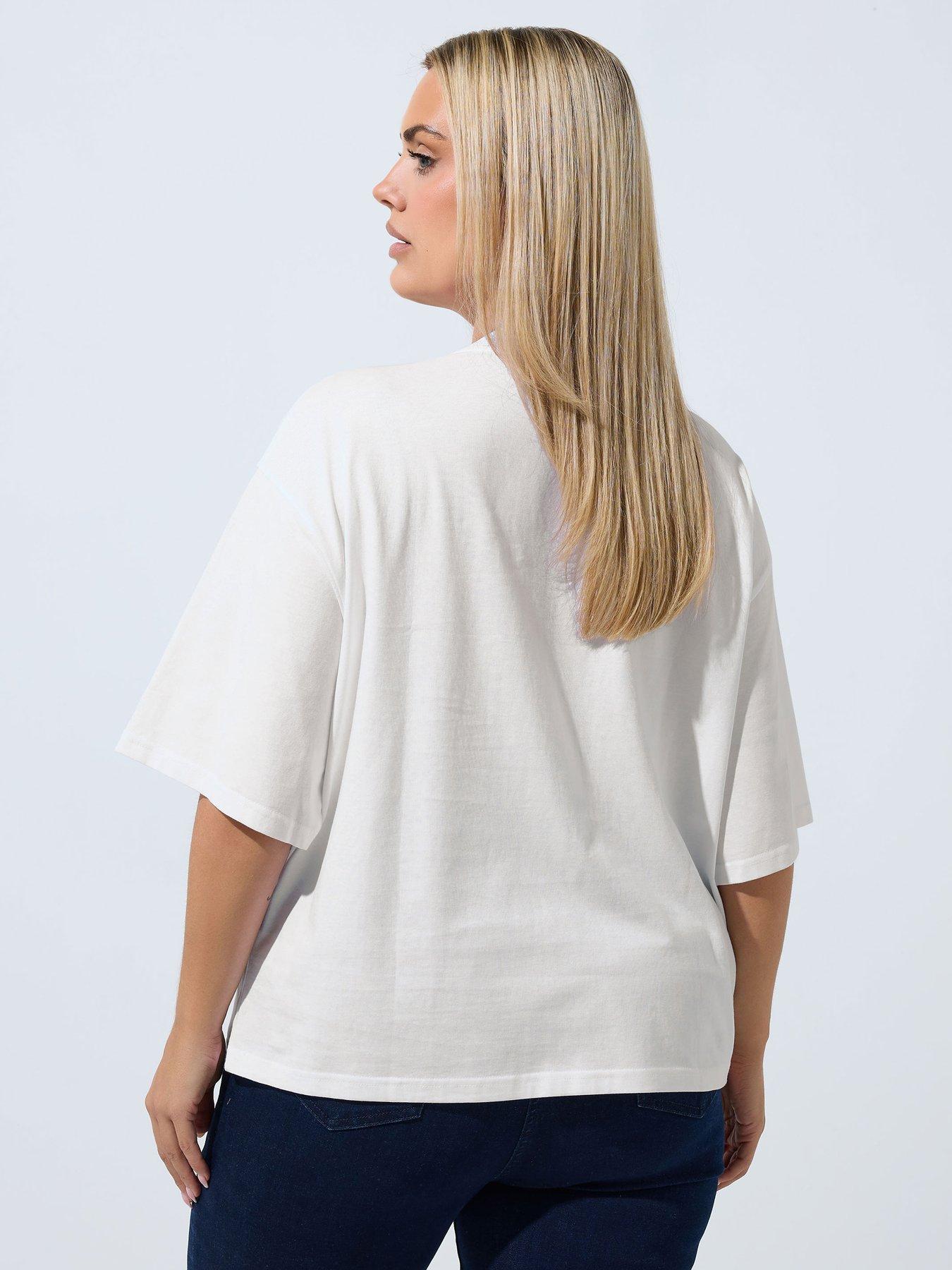 Image 2 of 4 of Yours Curve Graphic 'Veg Garden' &nbsp;Boxy T-Shirt - White