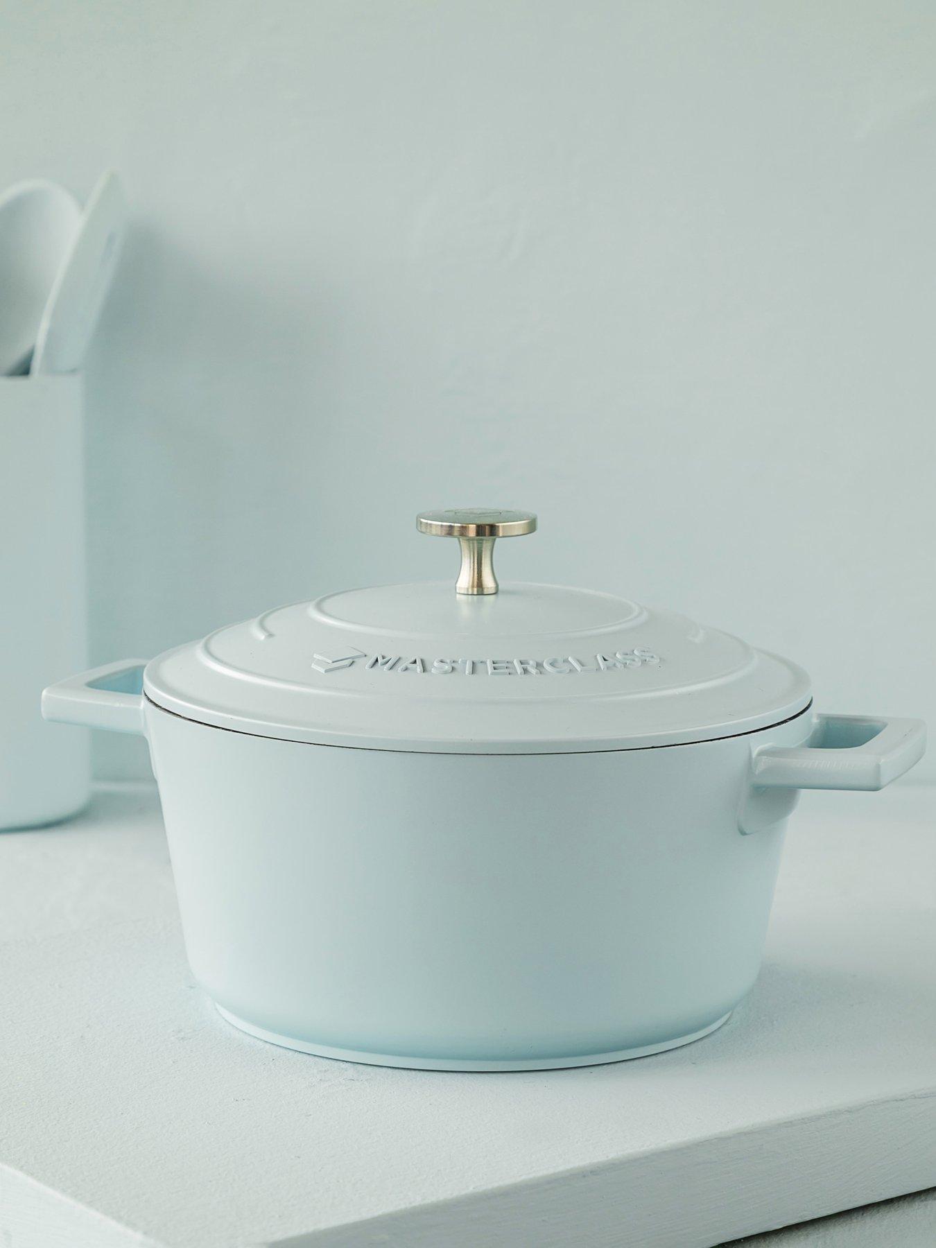 Masterclass Cast Aluminium Casserole Dish With Lid - Blue - 2.5L - Image 10