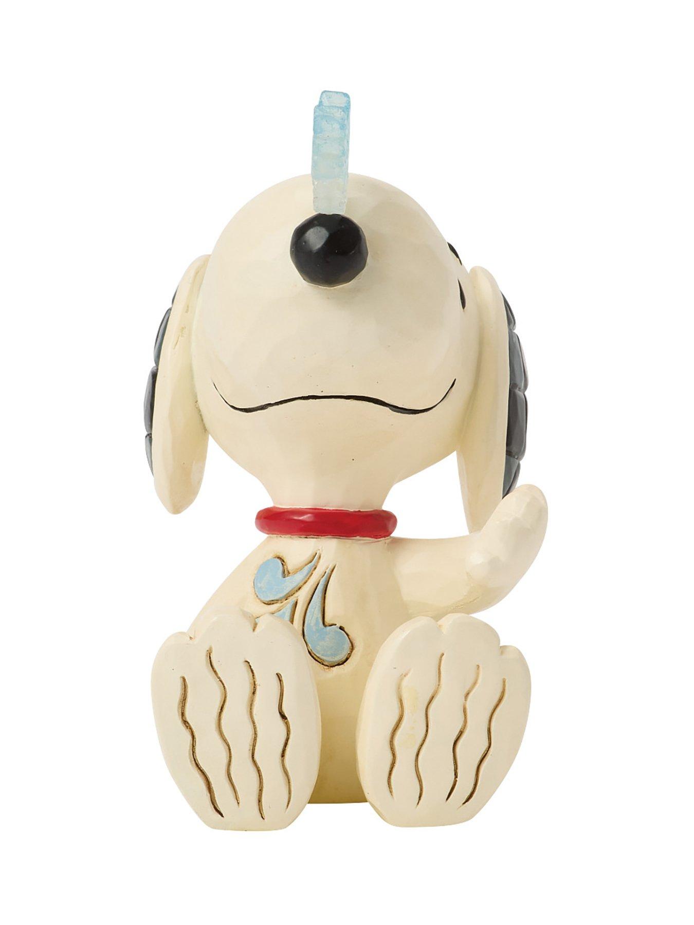 Image 3 of 5 of Snoopy Snowflake Mini Figurine