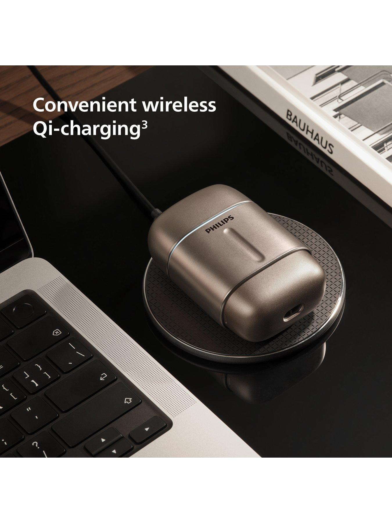 Image 6 of 8 of Philips OnTheGo Series 700