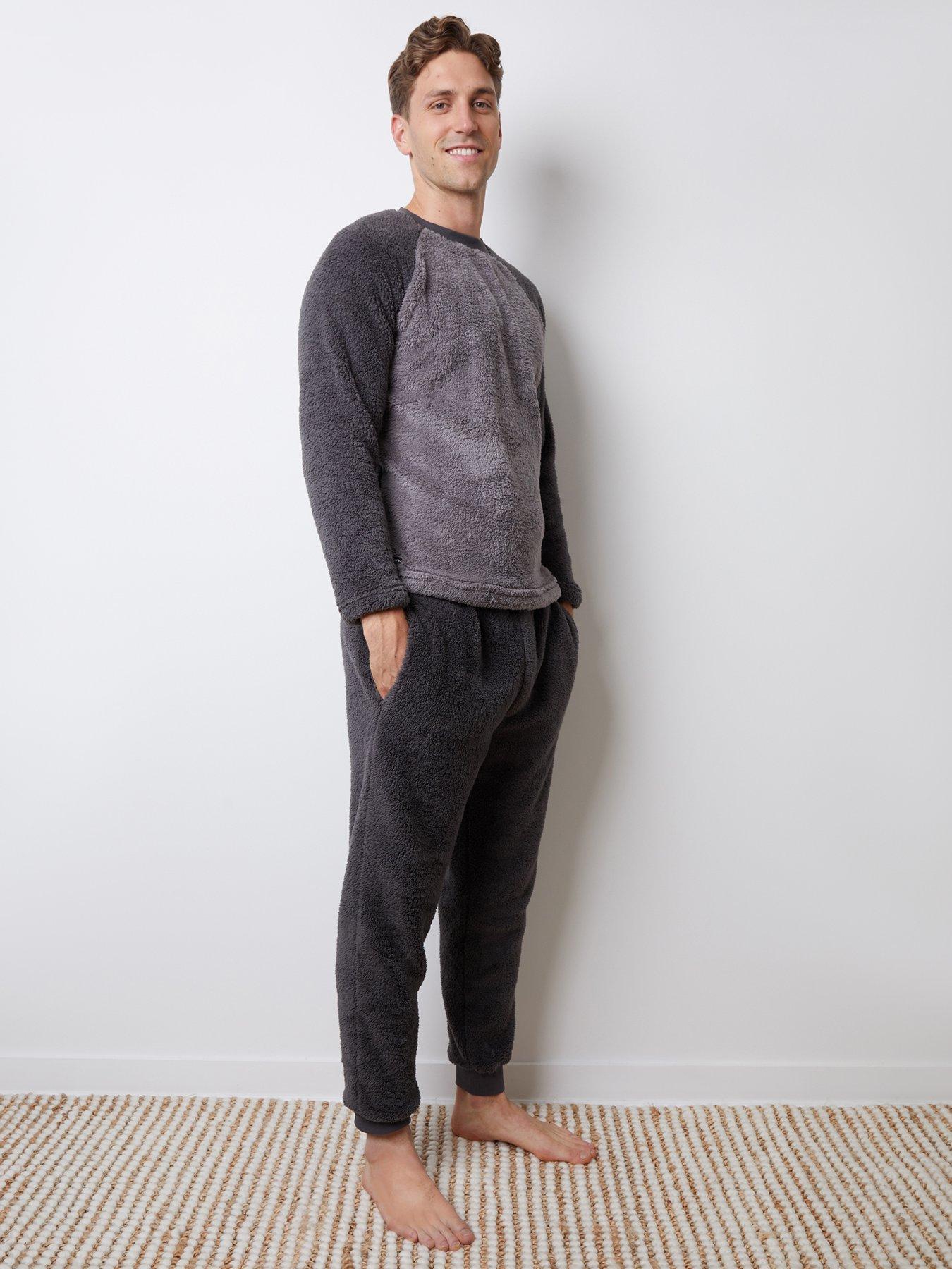 Image 3 of 4 of Threadbare Sherpa Fleece Lounge Set In Charcoal