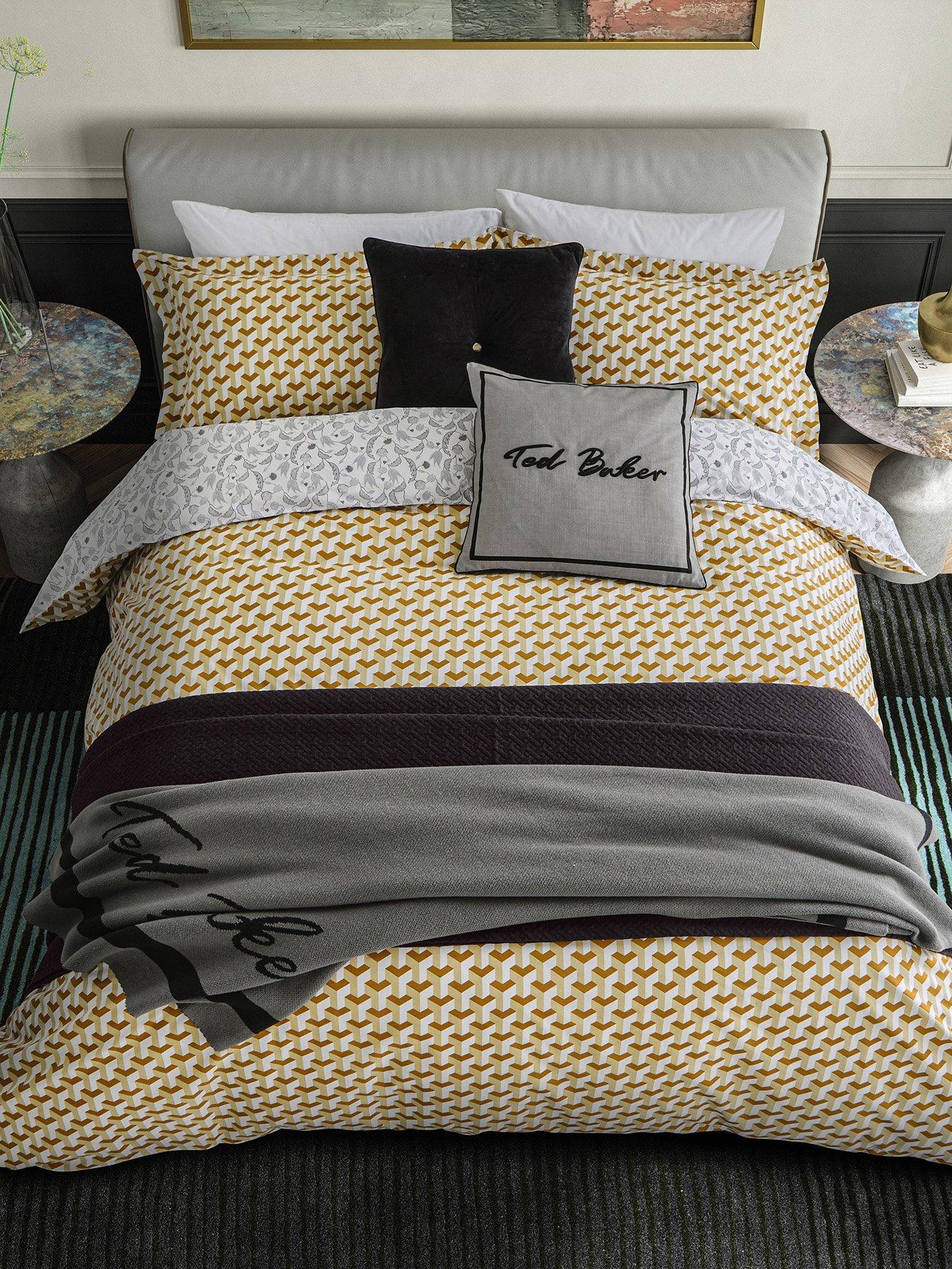 Image 3 of 6 of Ted Baker Phorcys Cover Set Multi