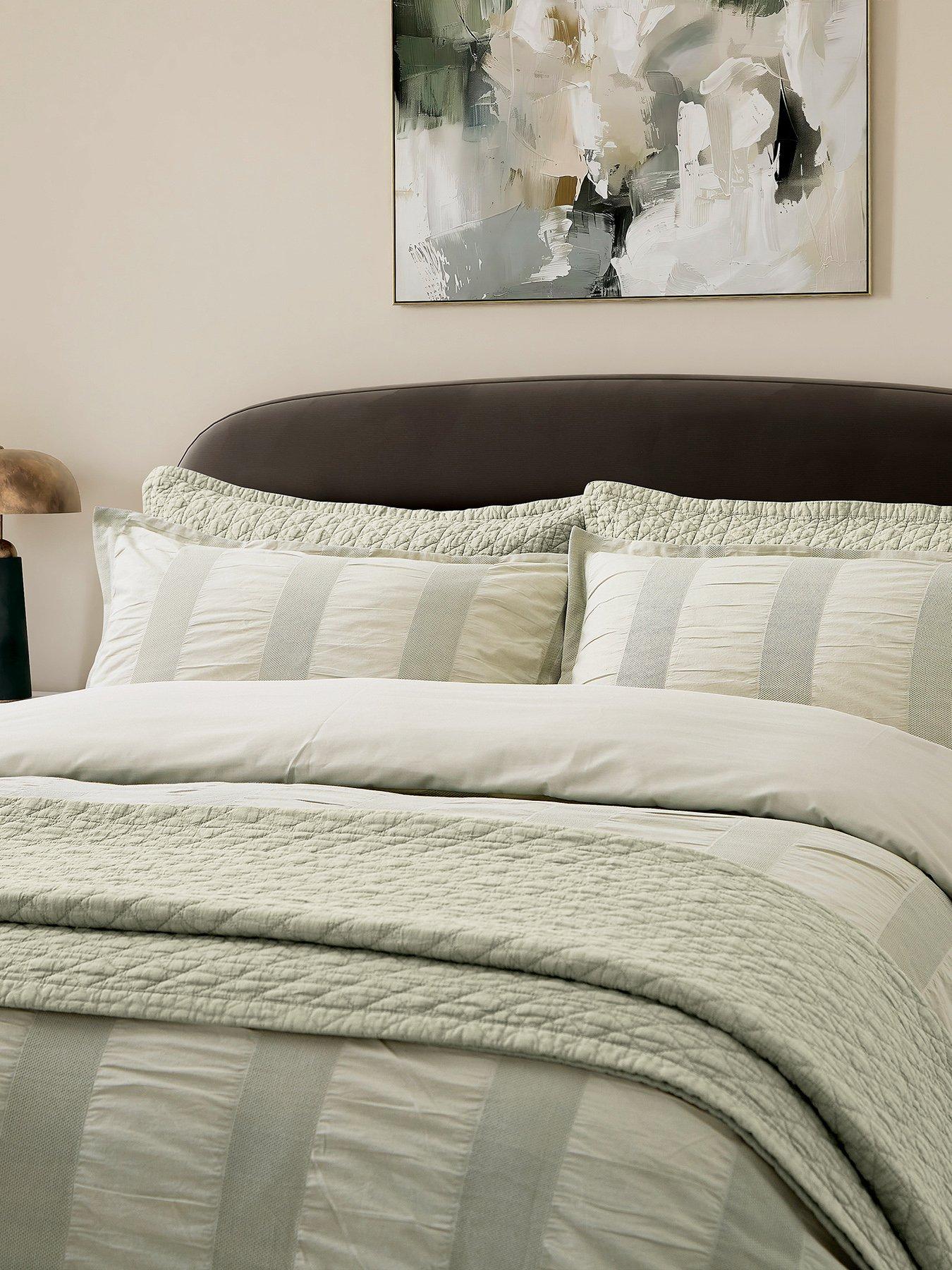 Image 3 of 4 of Bedeck of Belfast Stonewashed Cotton Pillowcase Pairs Oxford Sage Green