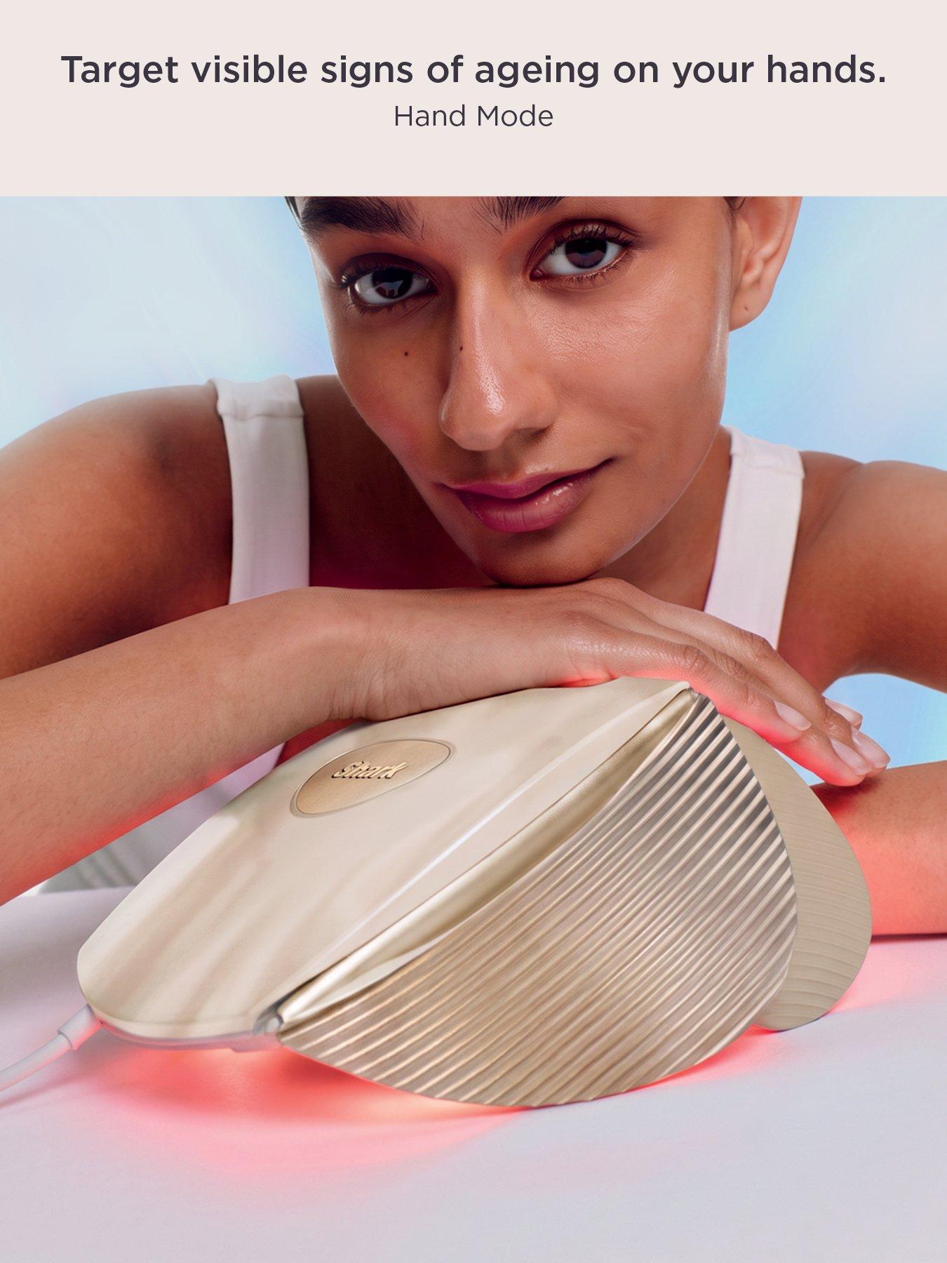 Image 5 of 7 of Shark CryoGlow Clinic Face + Body Under-Eye Contrast Therapy &amp; LED Anti-Ageing &amp; Blemish Clearing System