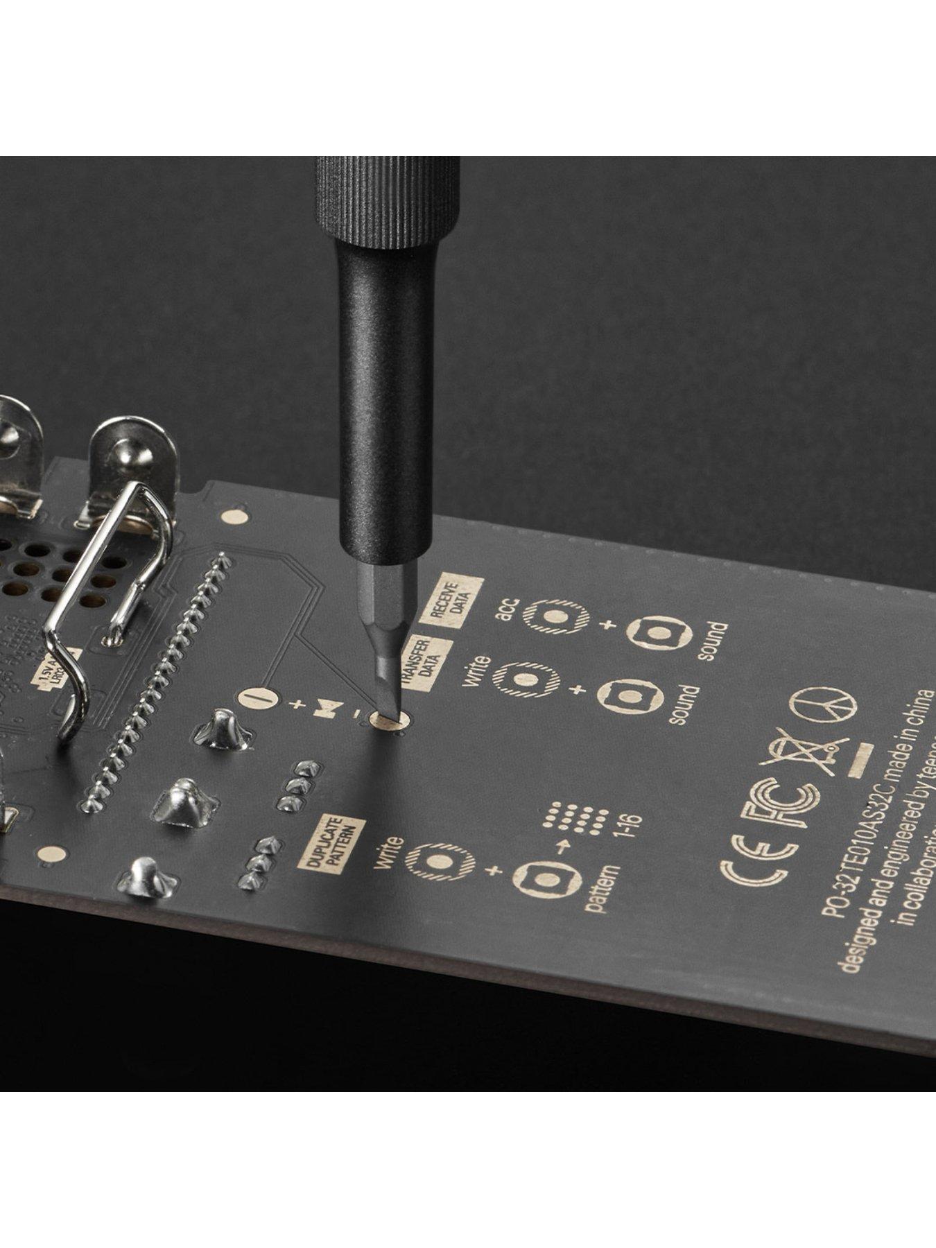Image 4 of 8 of HOTO 28-in-1 Precision Screwdriver Set