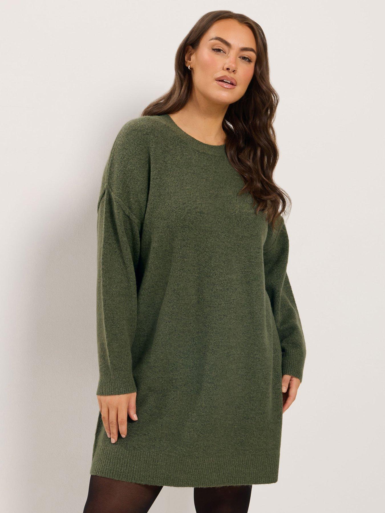 silver and emerald green dress A timeless one-shoulder silhouette in deep green, accented with shimmering crystal strass at the waist for the perfect touch of glamour.💚 Shiny Gold Metallic Maxi Dress main image 1