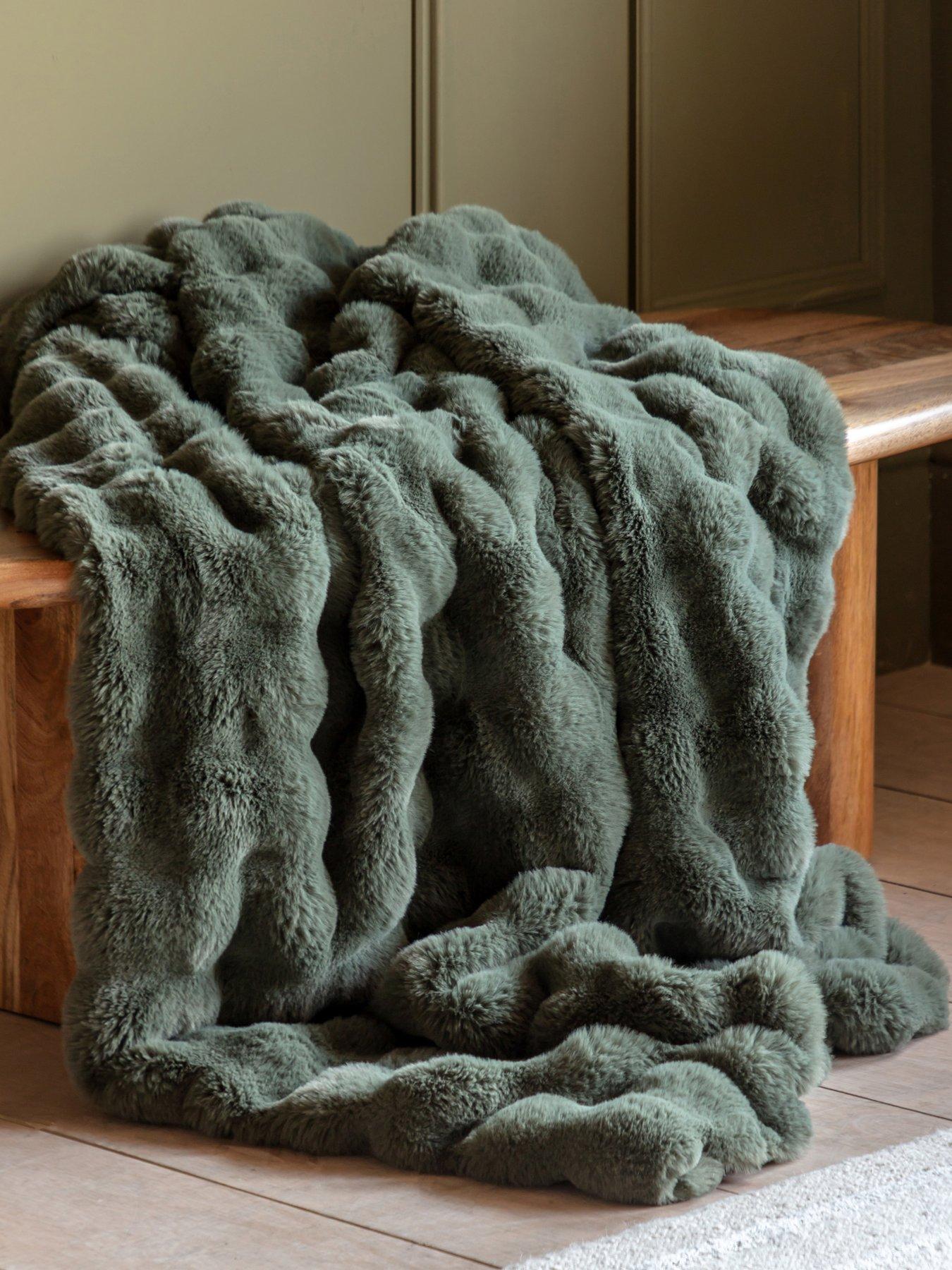 Gallery Marshmallow Rabbit Faux Fur Thrw Olive 1300x1700mm