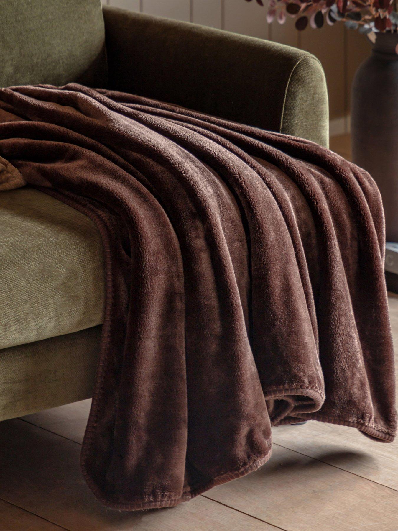 Gallery Direct Toasty Fleece Throw Chocolate 150x200cm