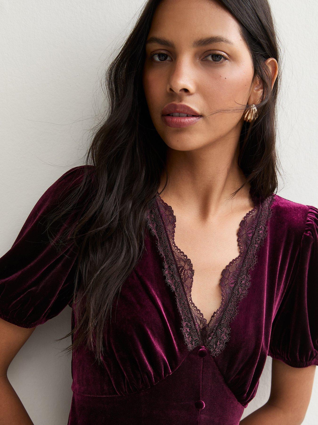 Image 4 of 5 of New Look Womens Empire Line Lace Trim Velvet Midi Dress - Burgundy