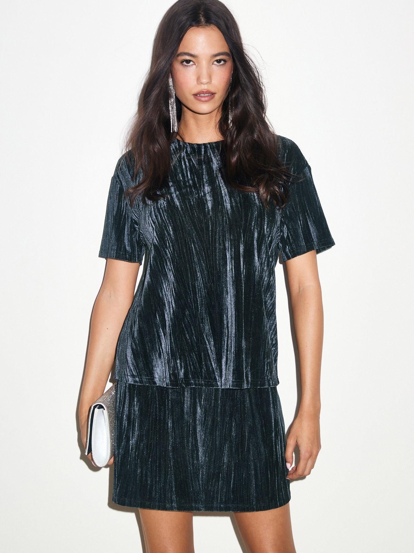 Image 1 of 6 of New Look Womens Crinkled Velvet Plain T-Shirt - Blue