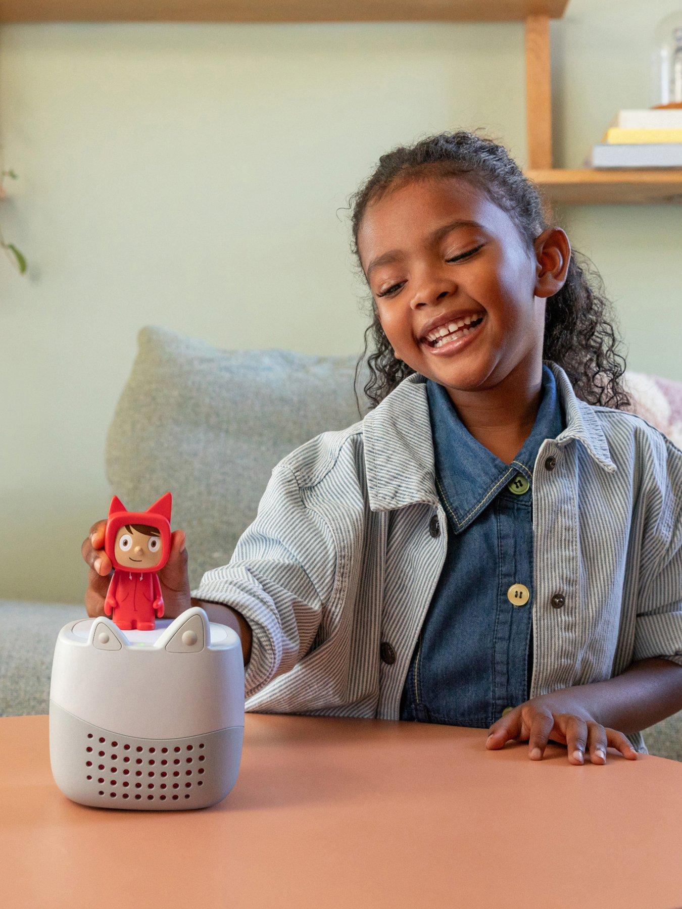Image 2 of 8 of Tonies Bluetooth Screen-Free Toniebox Lite Starter Set - White