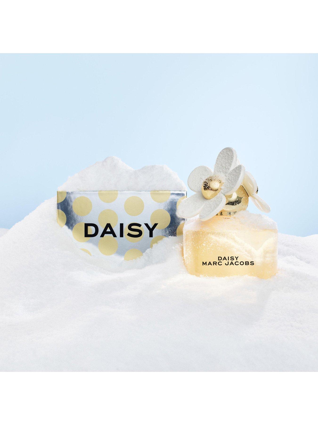 Image 3 of 5 of MARC JACOBS Daisy Eau De Toilette for Women, Body Lotion & Shower Gel Trio Gift Set