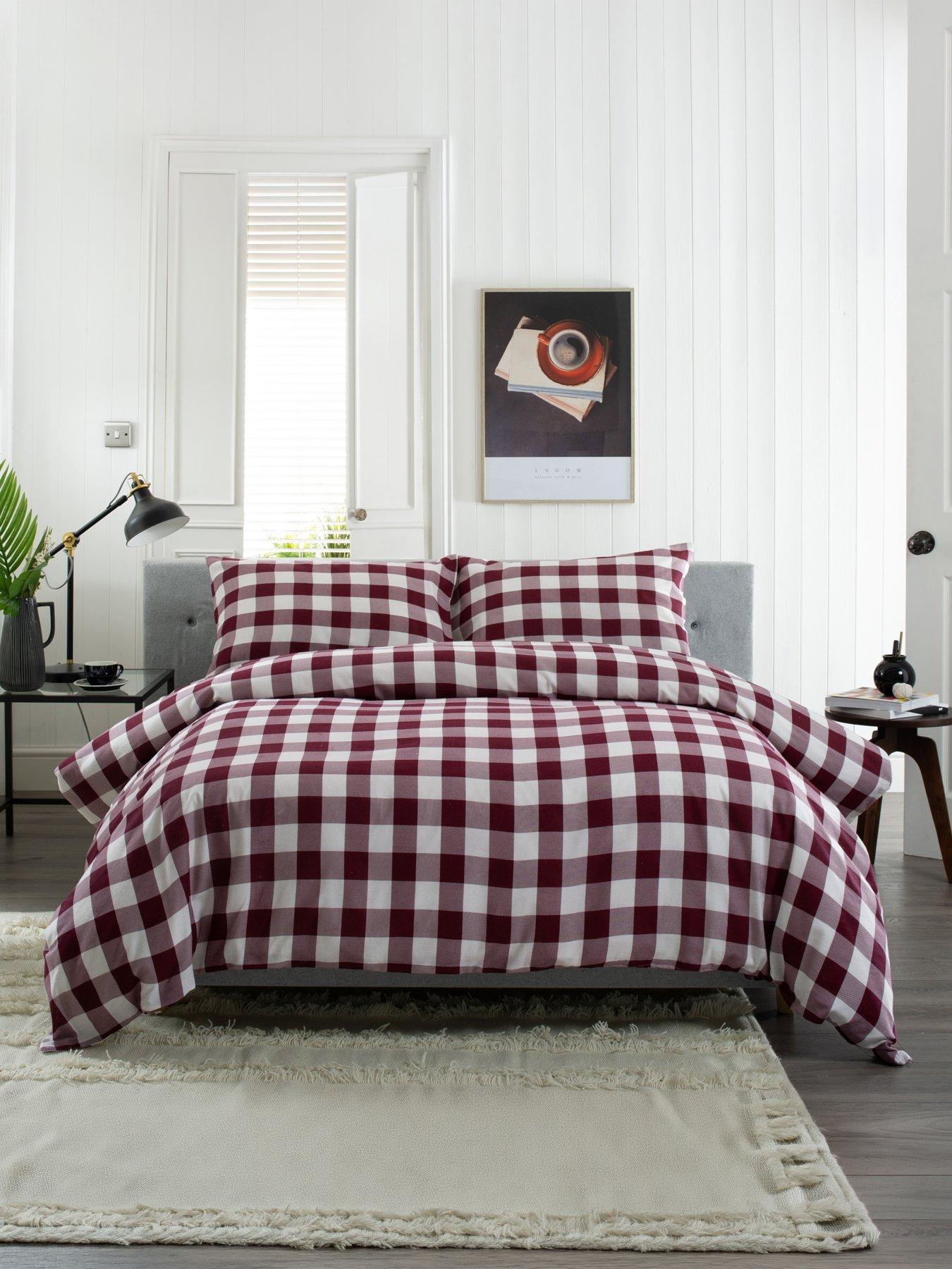 Image 1 of 5 of The Lyndon Co Tlc Ridgewood Red Double Duvet Set