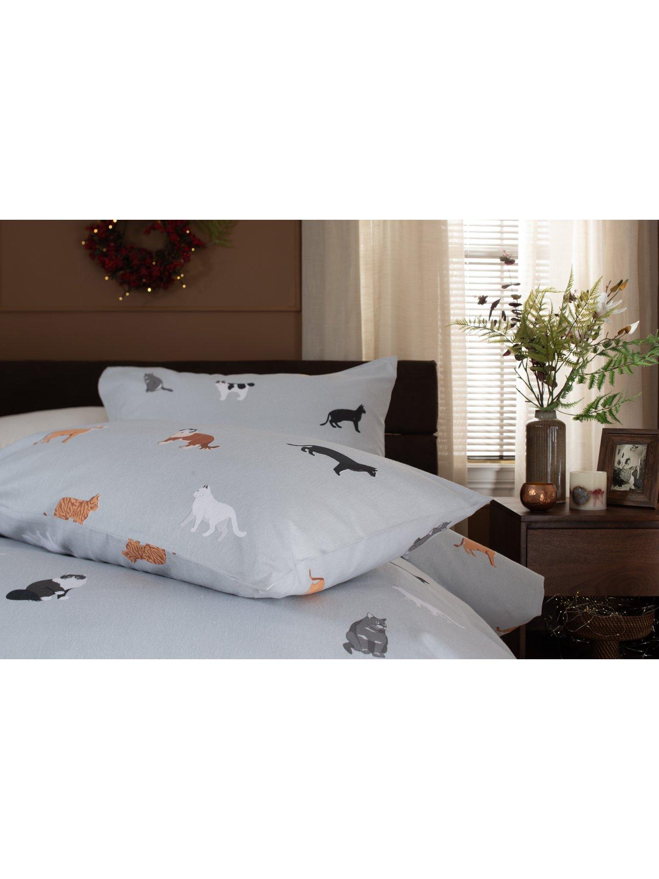 Image 5 of 5 of Deyongs Top Cat King Duvet Set