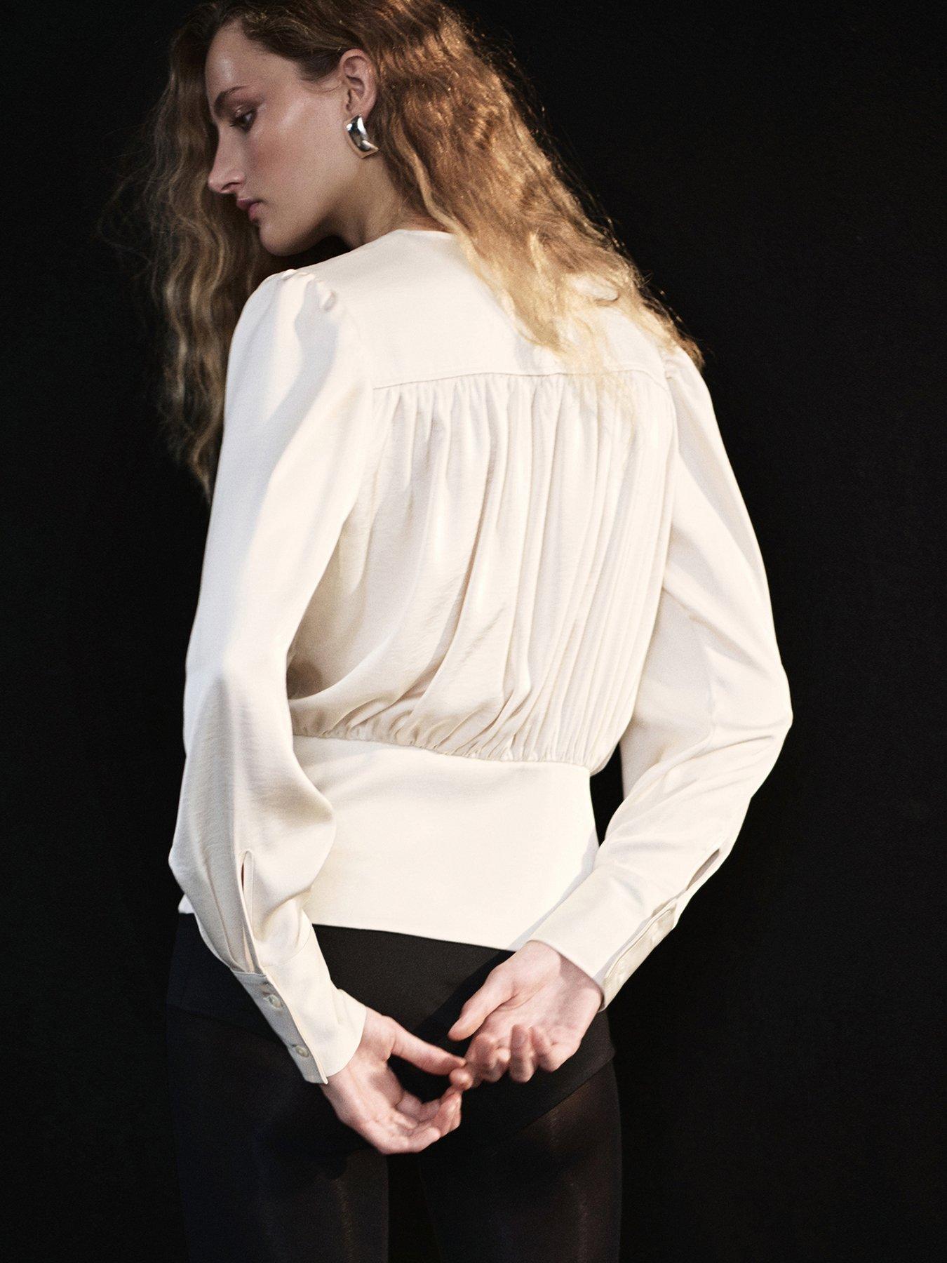 Image 2 of 7 of Mango Blouse Goldy