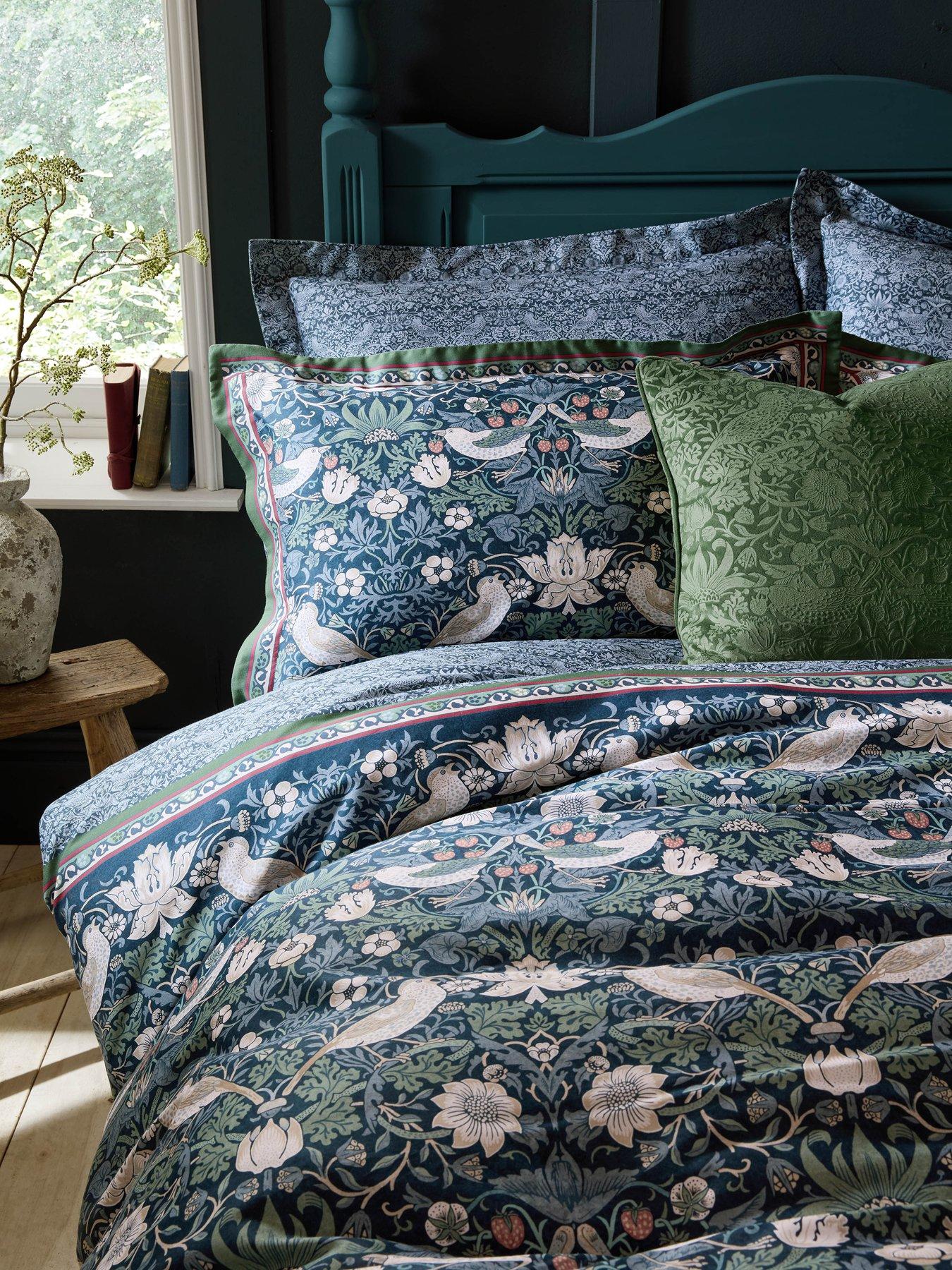 William Morris at Home Midnight Strawberrythief Oxford Pillowcase Pair 50cm X 75cm