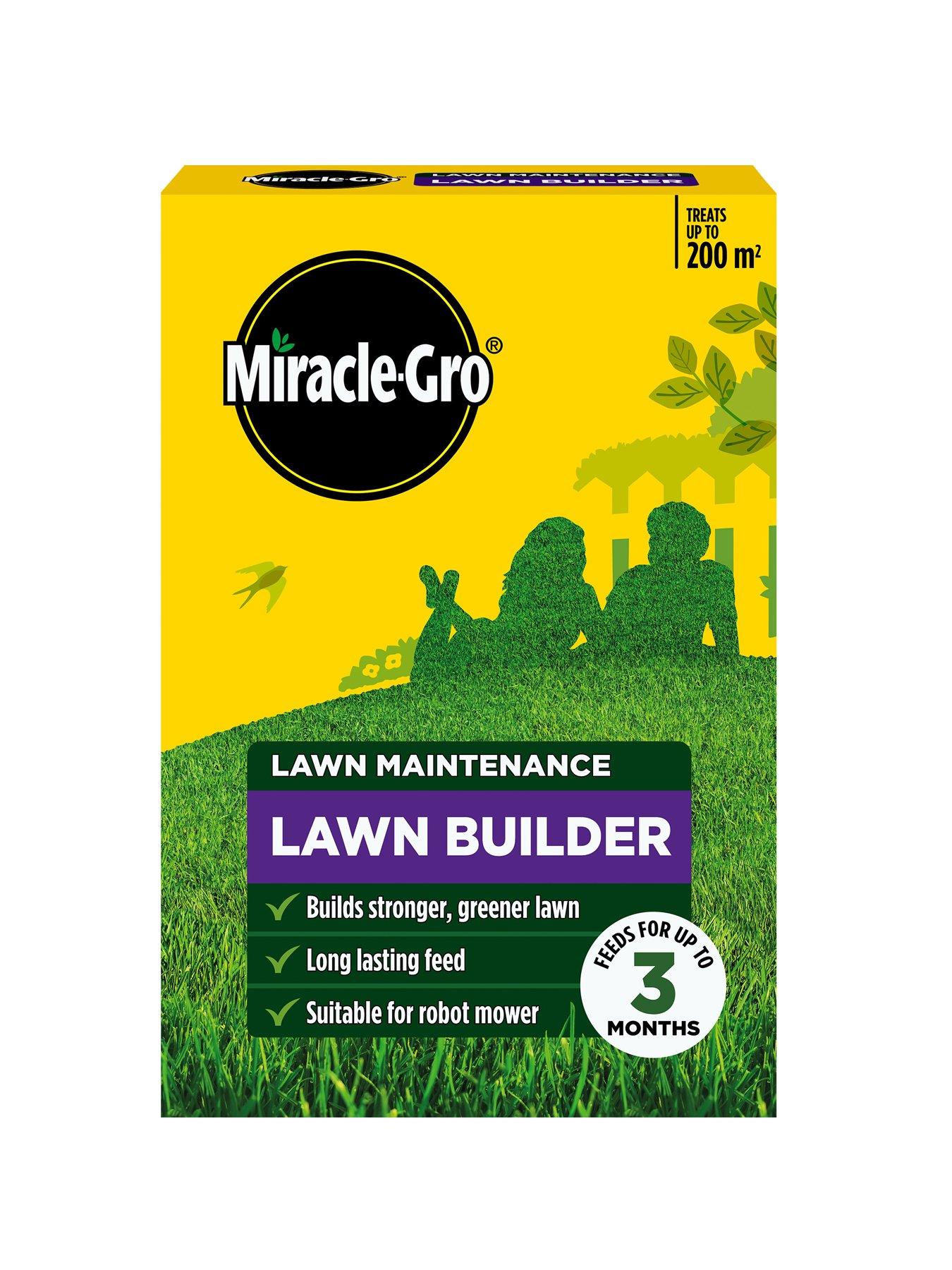 Image 1 of 3 of Miracle-Gro Lawnbuilder 100M2