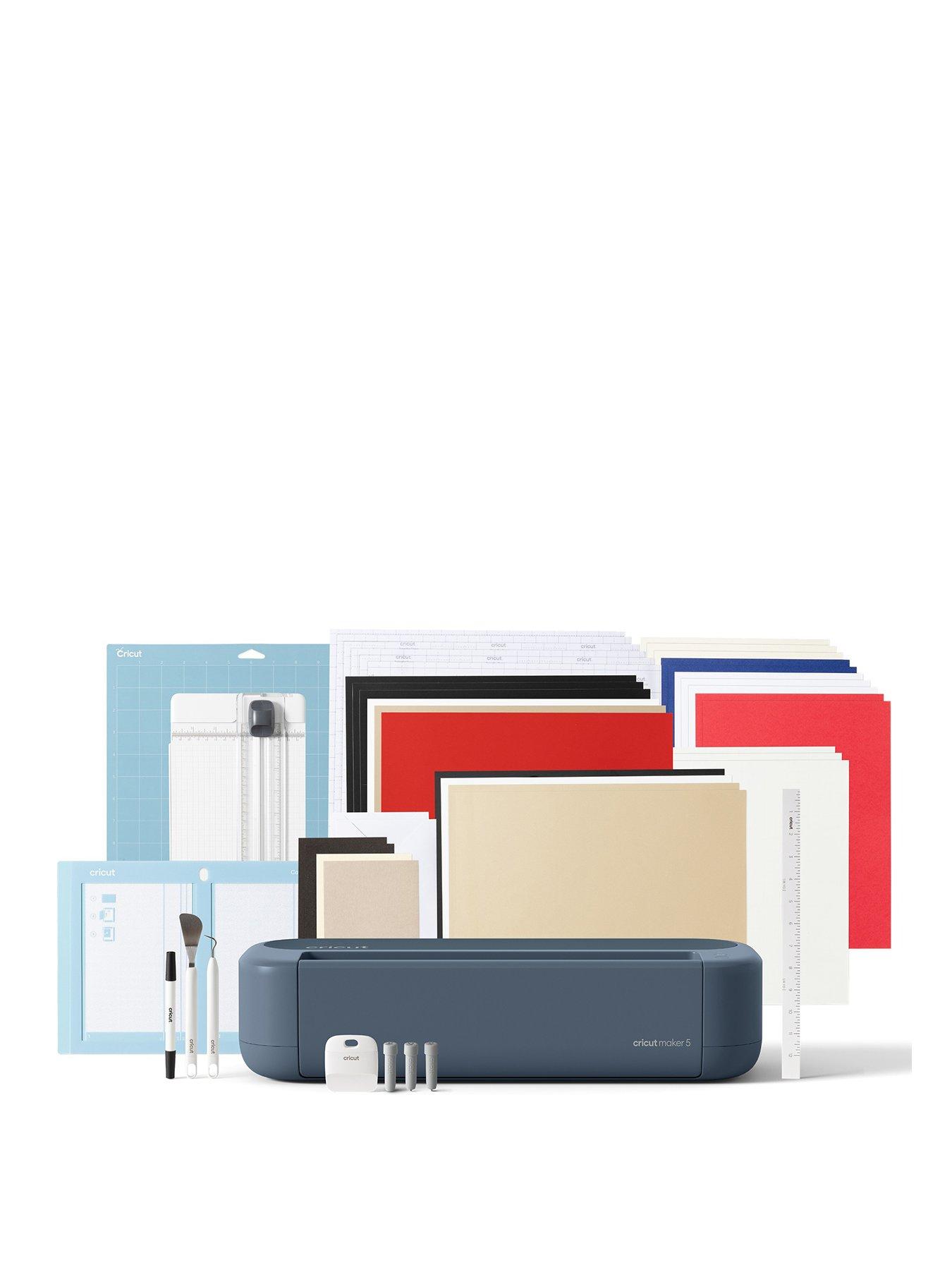 Cricut Cricut Maker 5 Essential Bundle