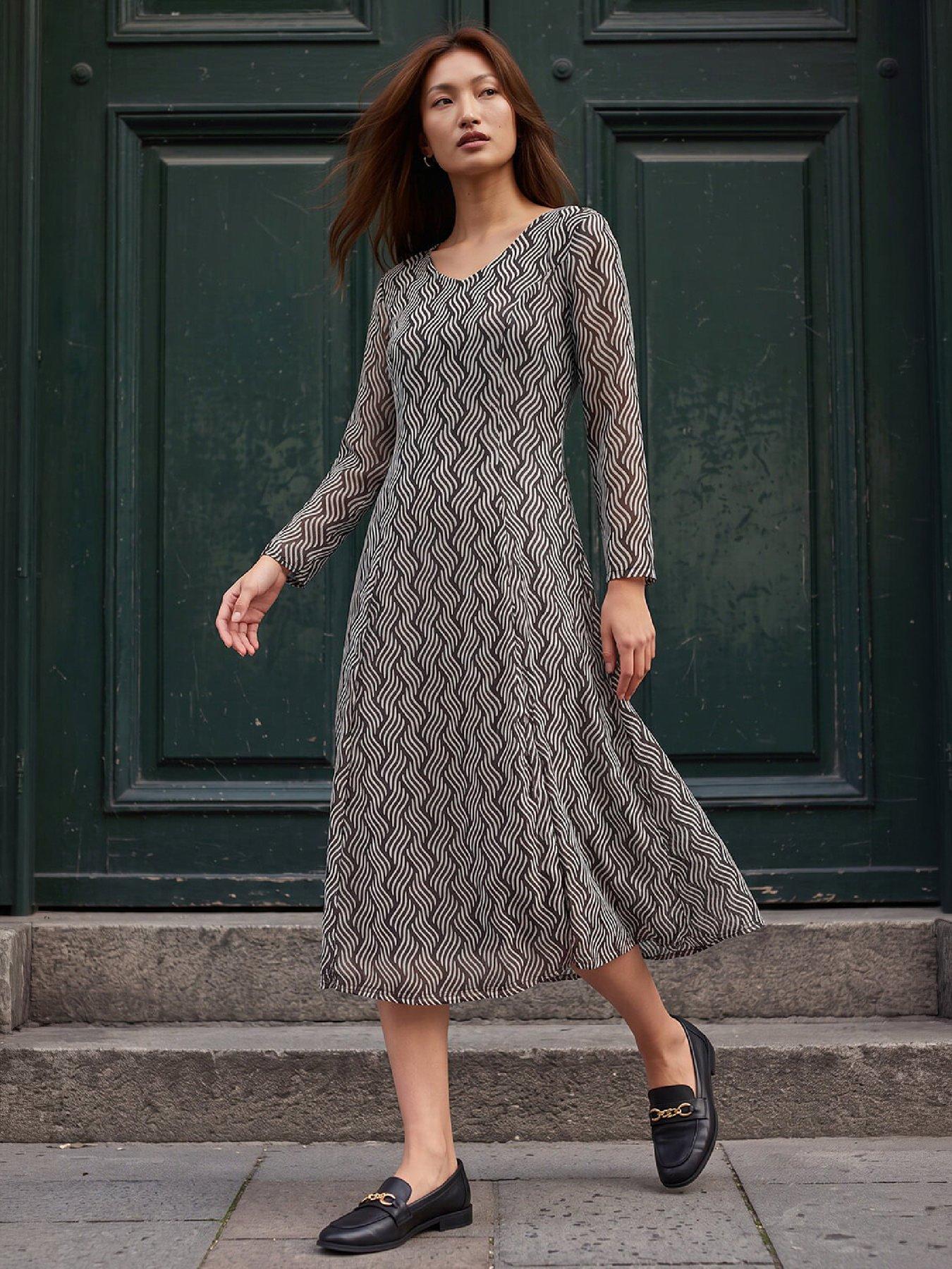 Roman Black Abstract Print Mesh Midi Dress - Image 7