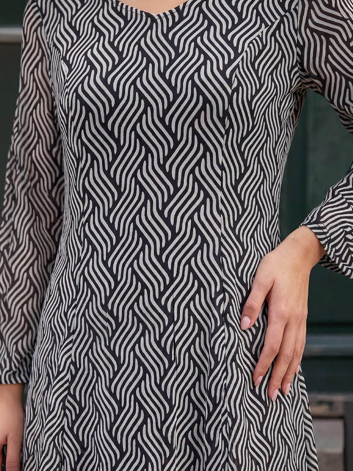 Image 2 of 4 of Roman Womens Geo Print Mesh Midi Dress - Black