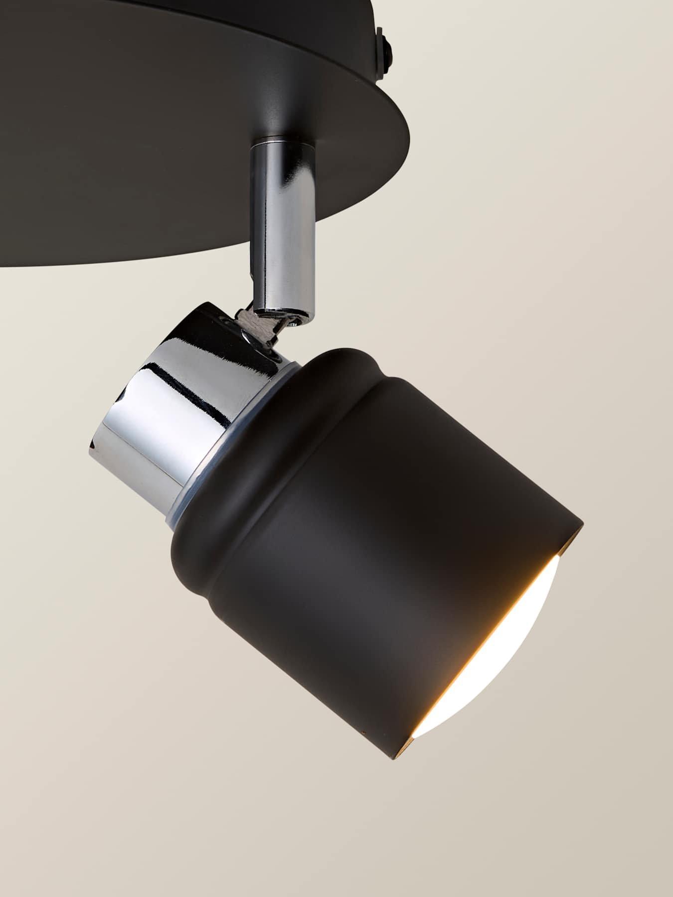 Image 4 of 6 of ValueLights Benton IP44 3 Way Round Plate Spotlight Chrome / Black