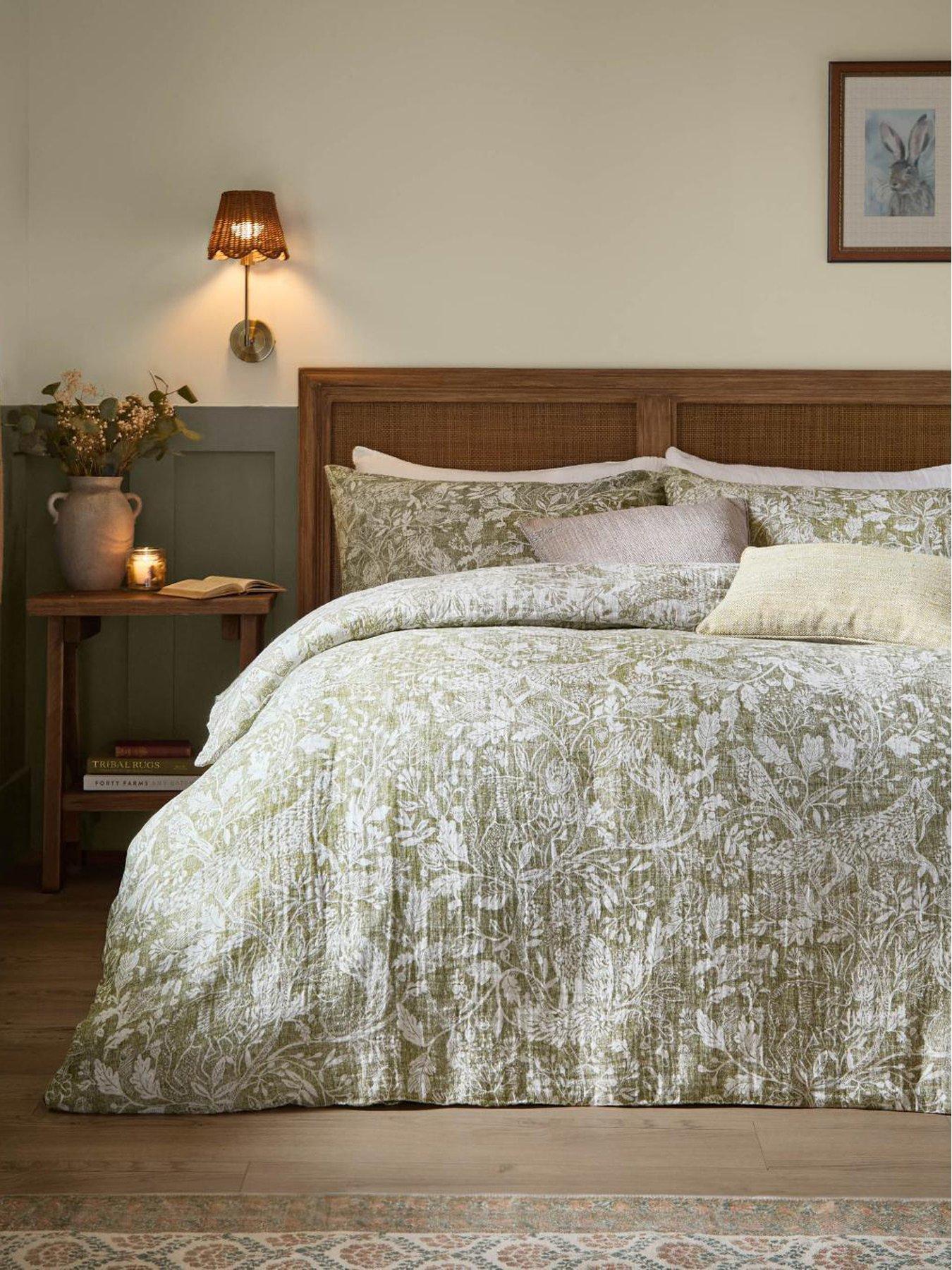 Image 1 of 5 of Voyage Cademuir King Duvet Set Sage