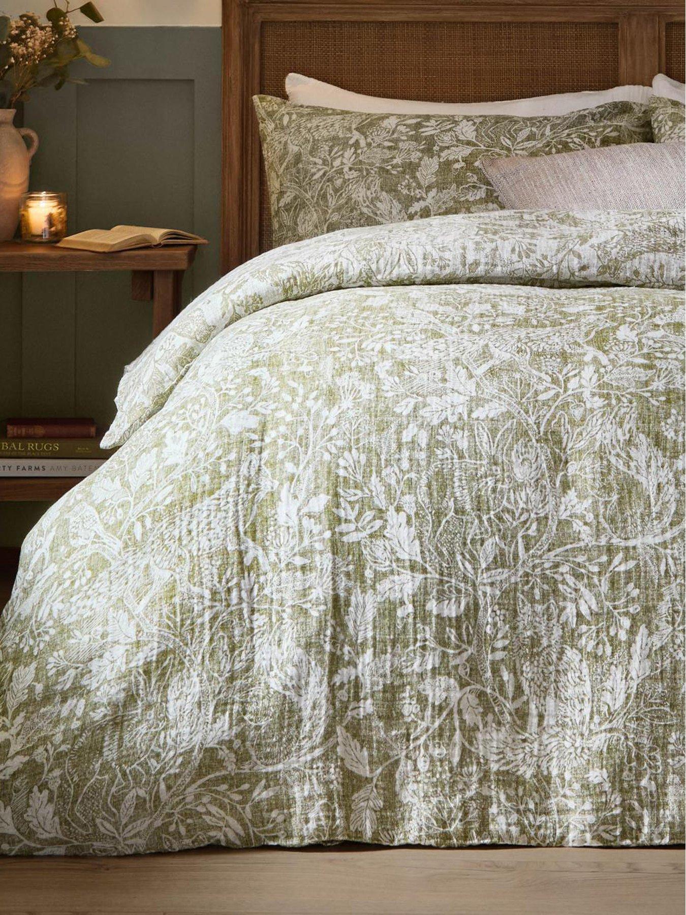 Image 3 of 5 of Voyage Cademuir King Duvet Set Sage