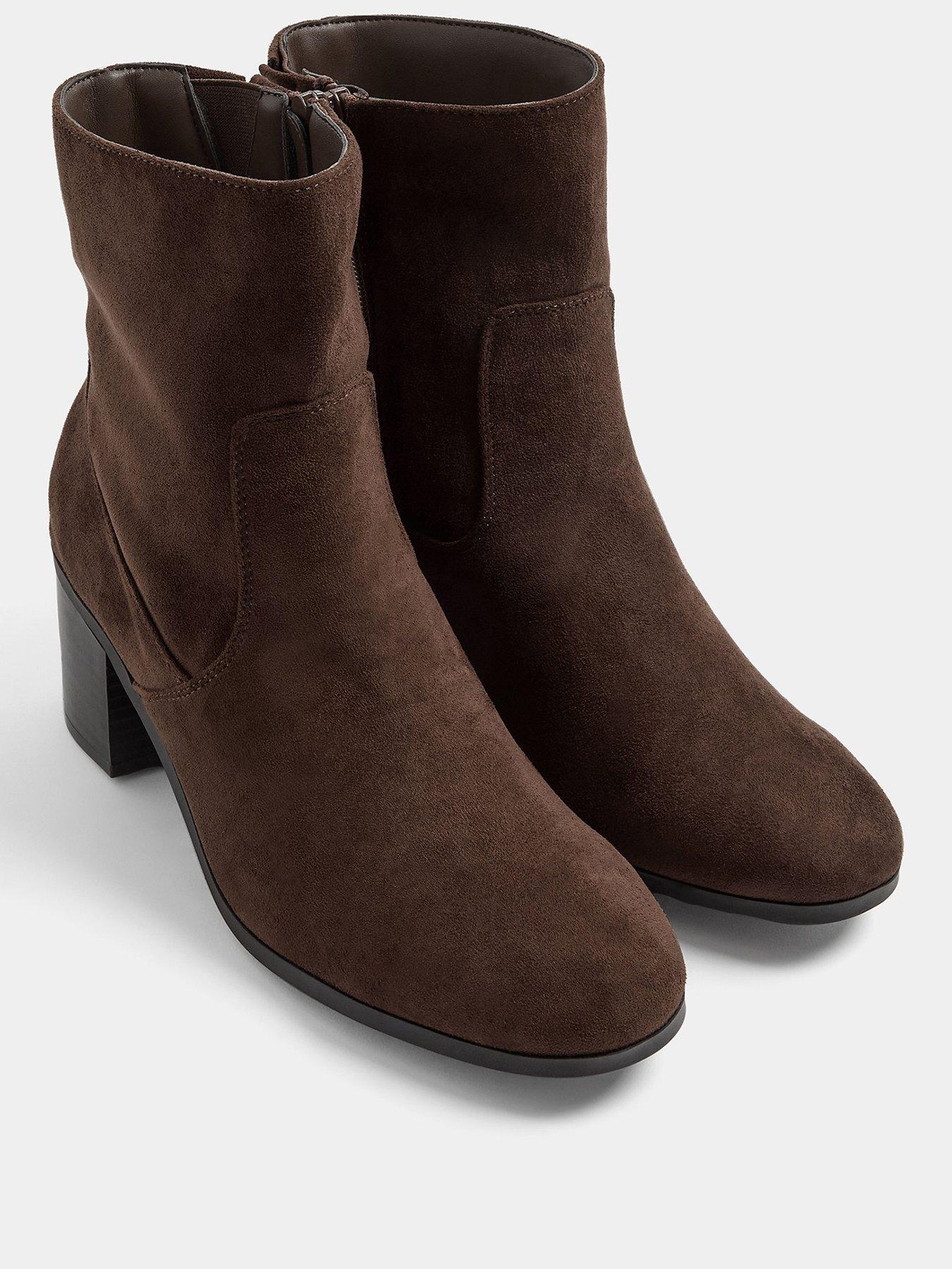 Image 2 of 4 of Yours Extra Wide Fit Soft Square Heel Ankle Boot