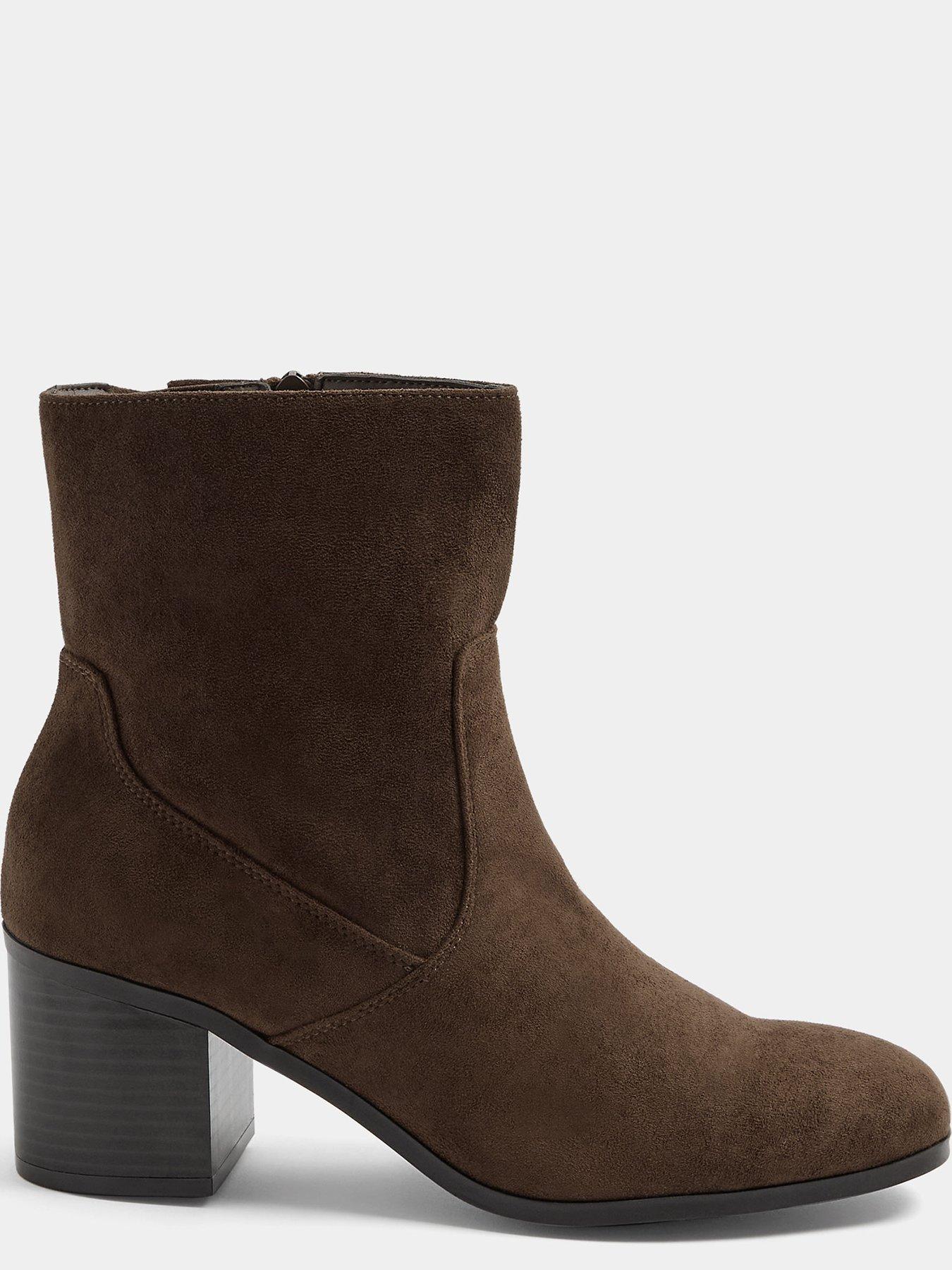 Image 4 of 4 of Yours Extra Wide Fit Soft Square Heel Ankle Boot