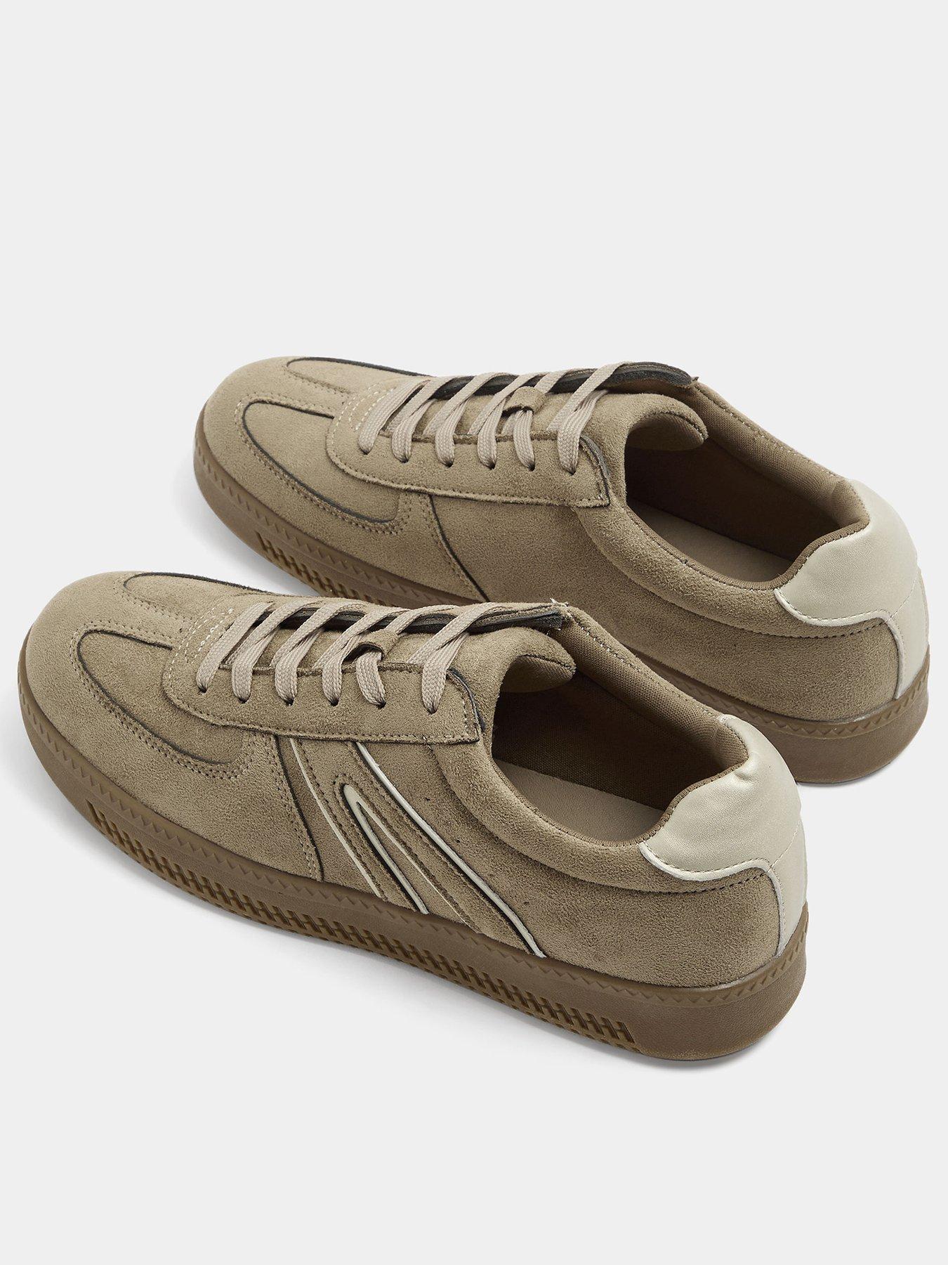 Image 3 of 4 of Yours Wide Fit Side Panel Lace Up Gum Sole Trainer