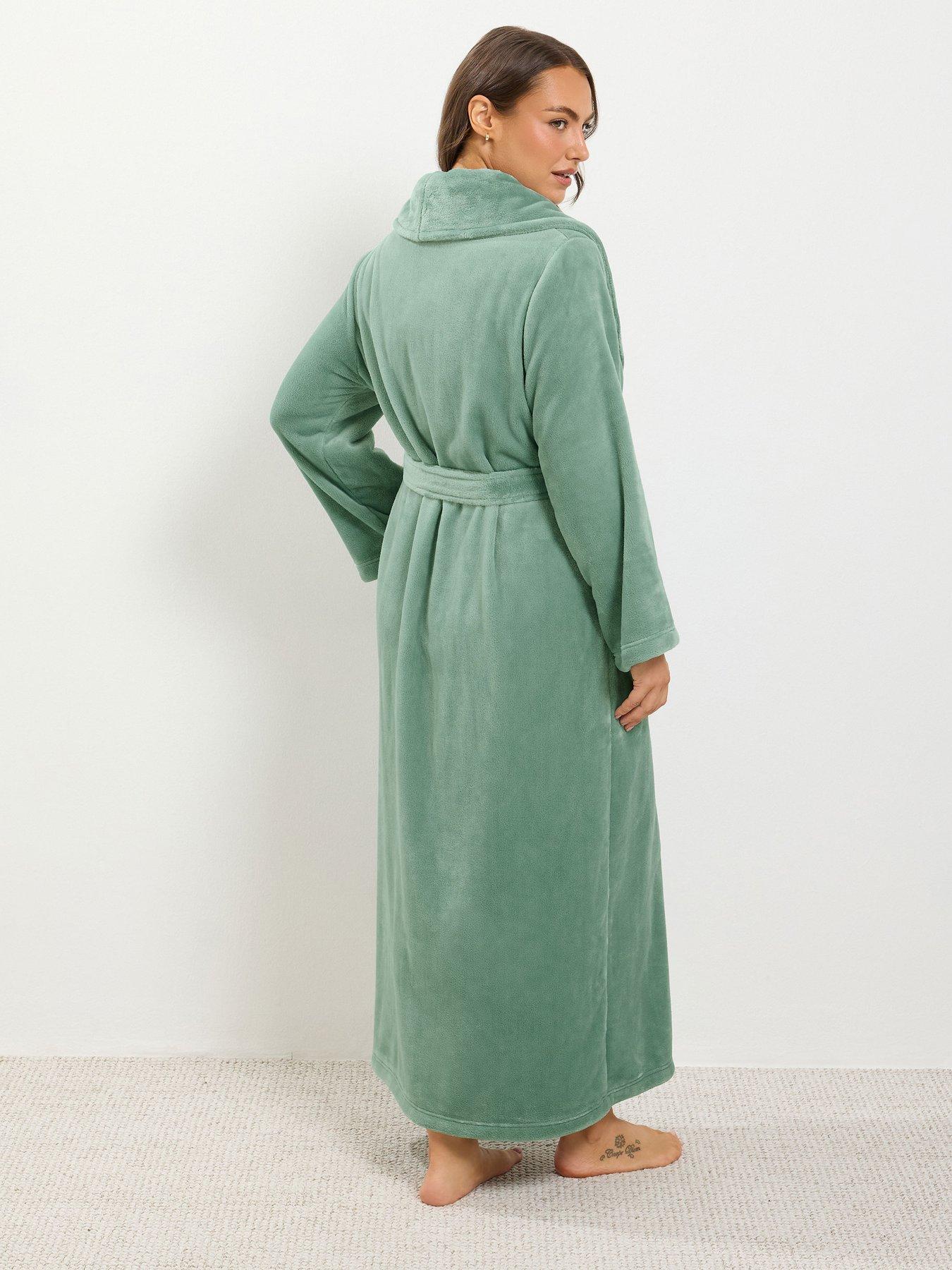 Image 2 of 4 of Yours Curve Super Luxe Shawl Maxi Robe