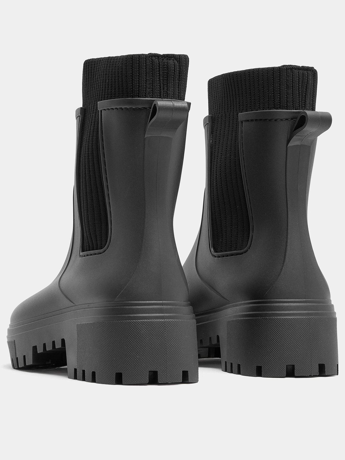 Image 3 of 4 of Yours Womens Ribbed Cuff Chunky Sole Wellington Boots - Black