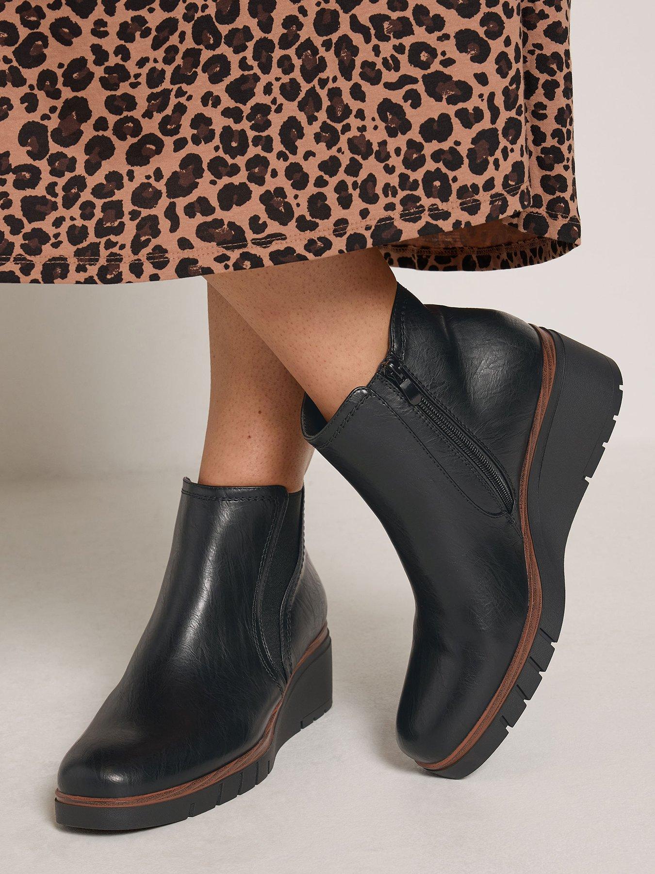 Image 1 of 4 of Yours Yours Womens Extra Wide Fit Elasticated Wedge Boots - Black