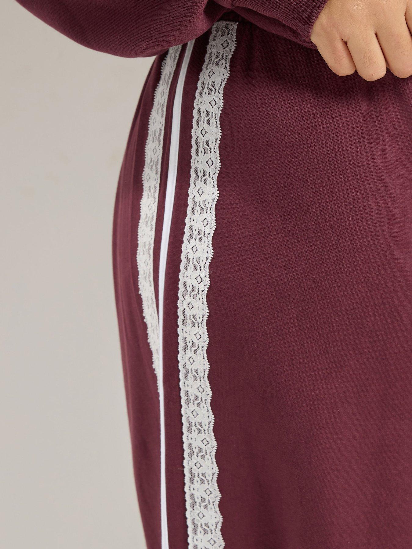 Image 4 of 4 of Yours Womens Plus Size Wide Leg Lace Trim 28" Joggers - Burgundy