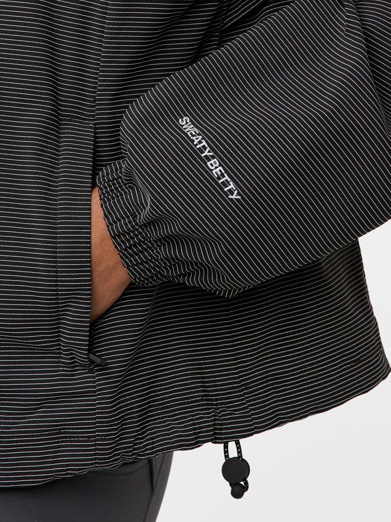 Image 5 of 6 of Sweaty Betty Womens Runner's High Reflective Shell Jacket - Black