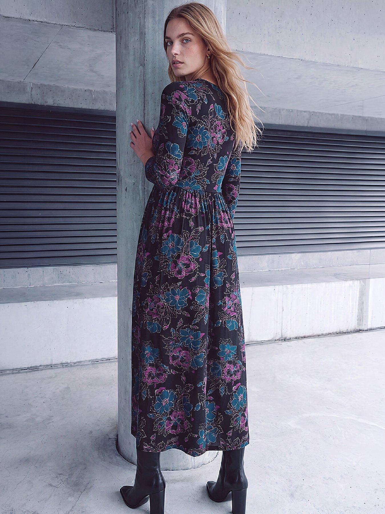Image 3 of 4 of Roman Womens Stretch Waist Midi Dress - Black