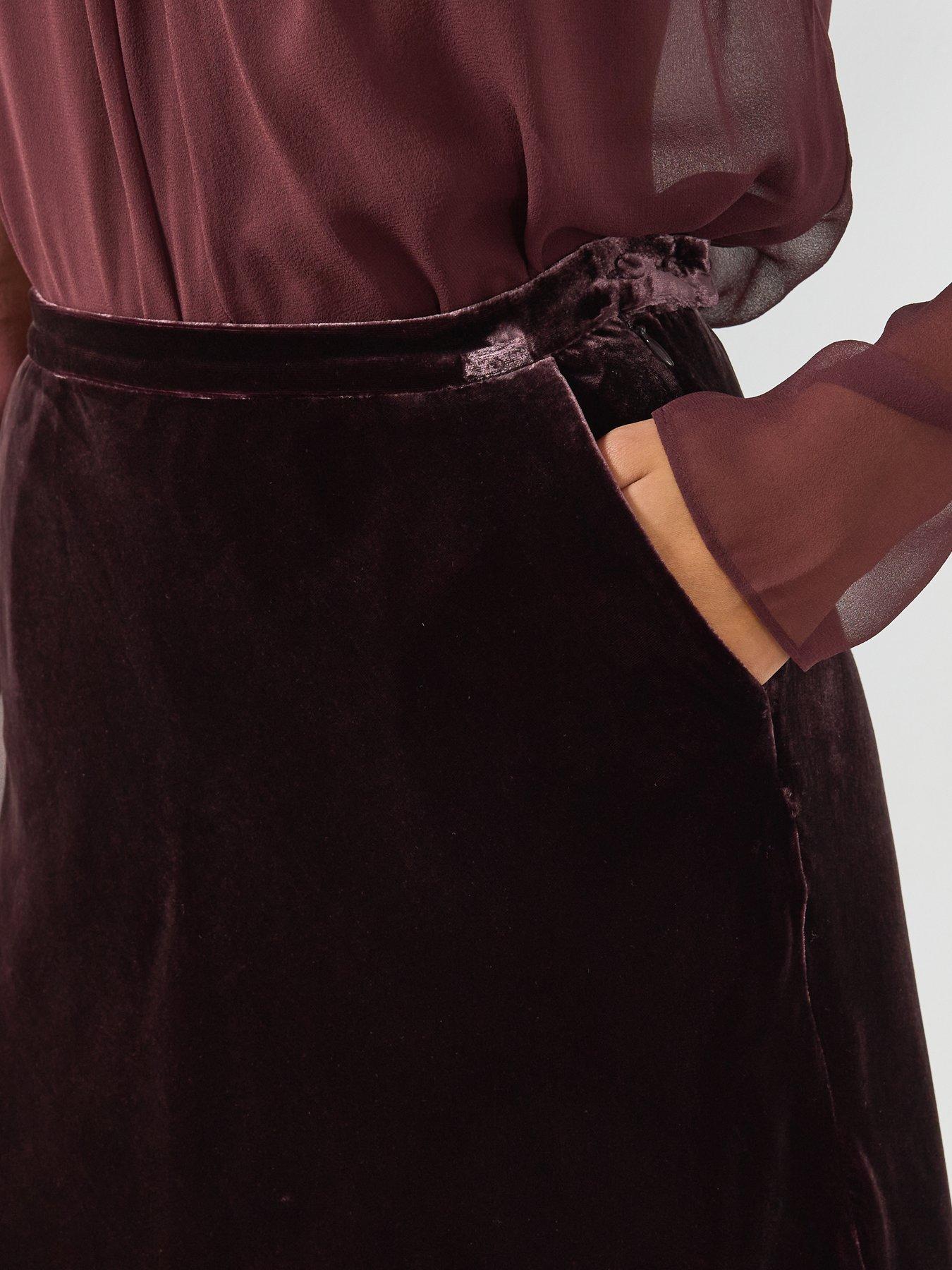 Image 4 of 6 of AllSaints Nalia Velvet Skirt - Purple