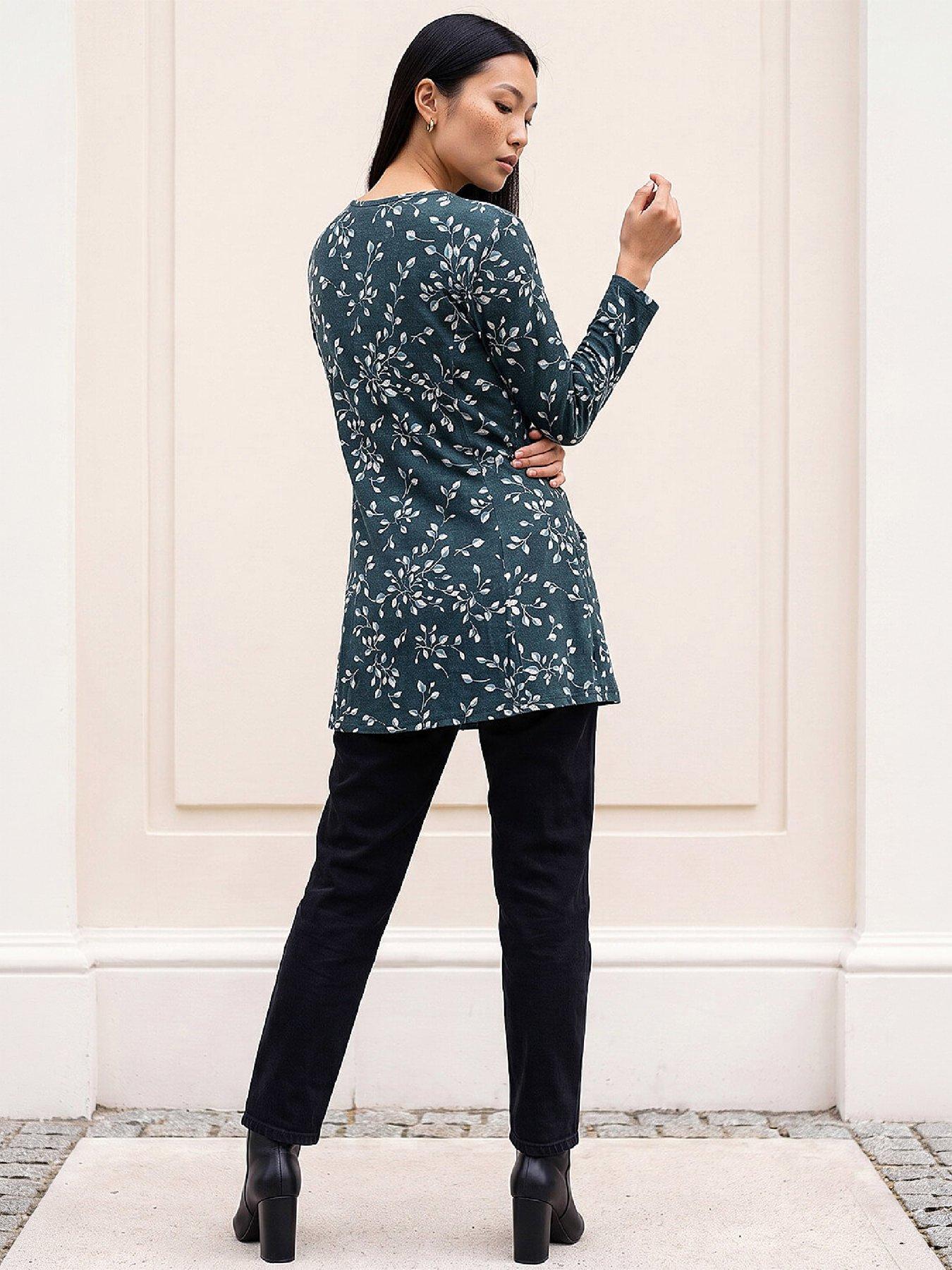 Image 3 of 4 of Roman Floral Puff Print Longline Top