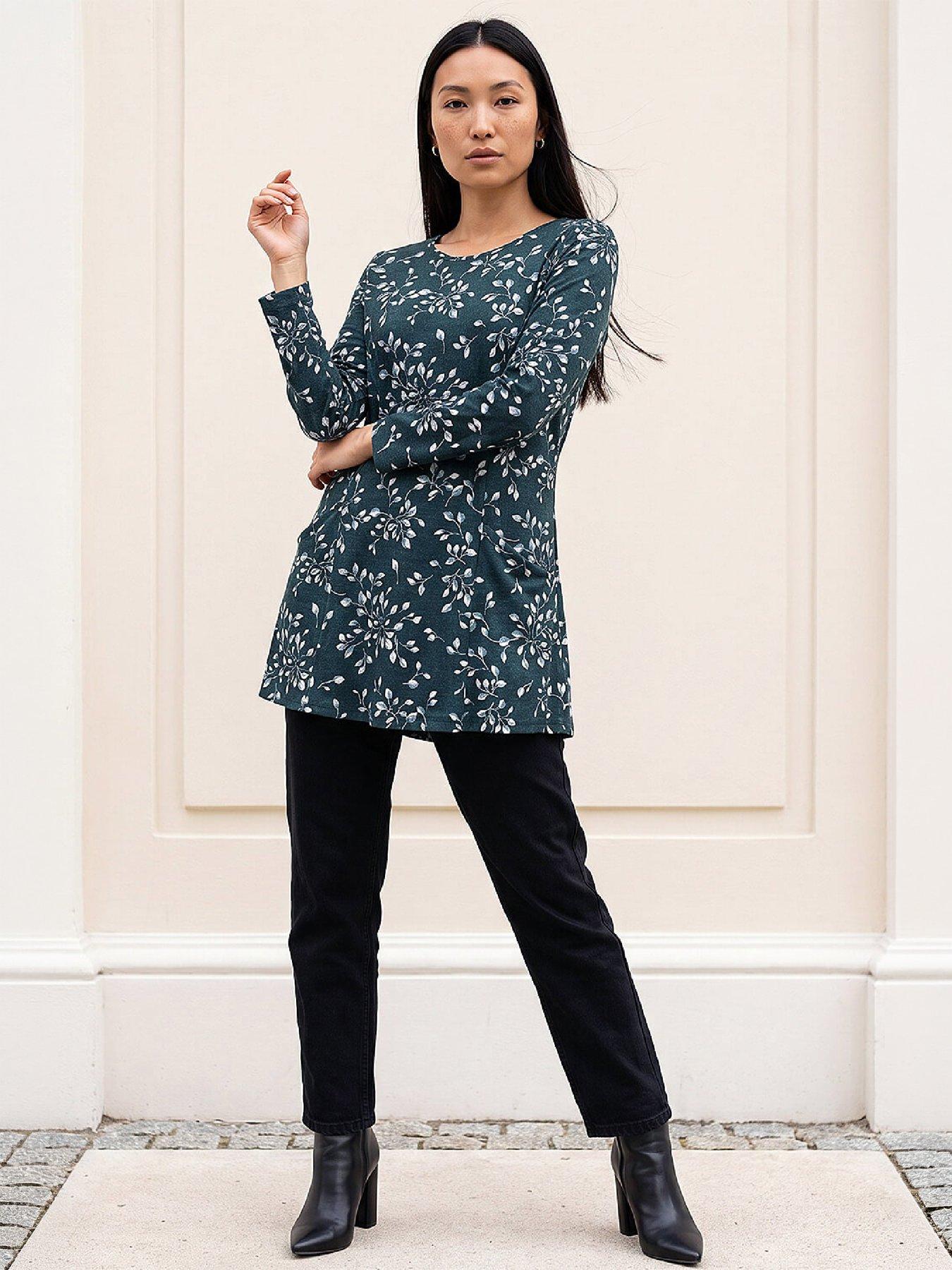 Image 4 of 4 of Roman Floral Puff Print Longline Top