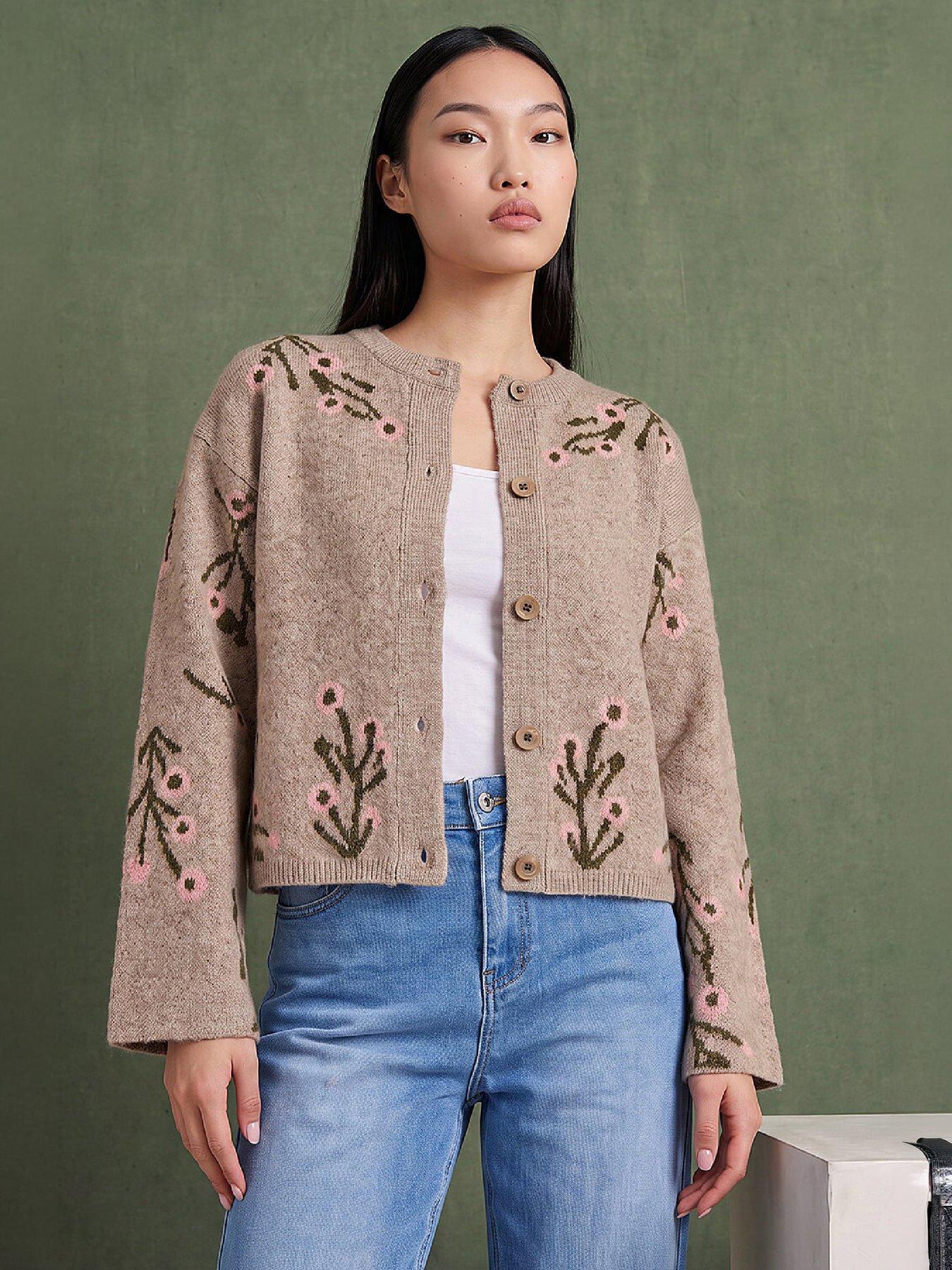 Roman Beige Floral Knitted Cardigan - Image 3