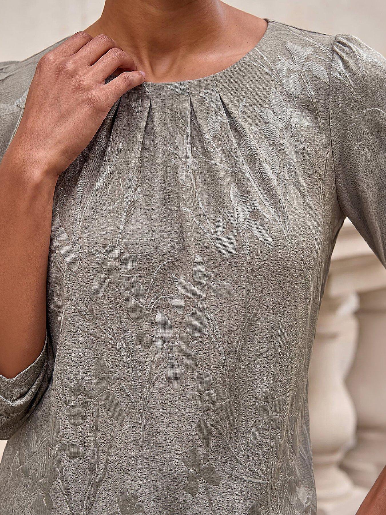 Image 2 of 4 of Roman Womens Jacquard Bubble Hem Blouse - Green