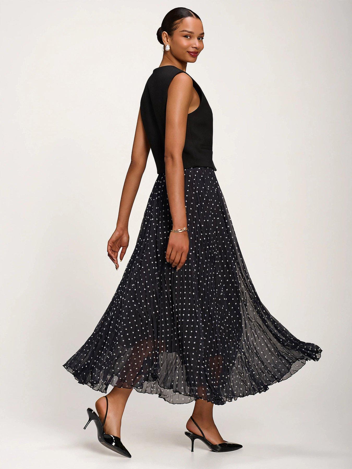 Image 5 of 6 of Jolie Moi Womens Spotty Crinkle Mesh Pleated Maxi Skirt - Black