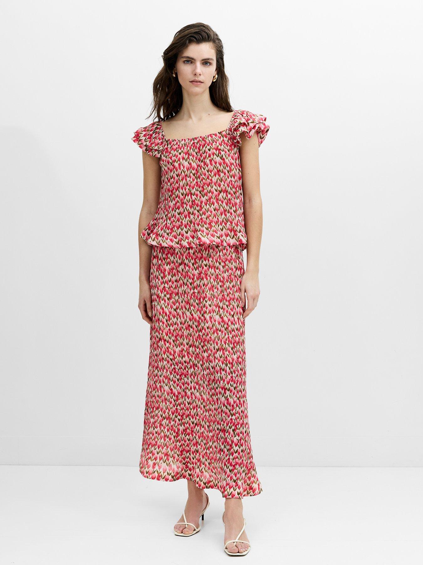 Image 3 of 6 of French Connection Floral Print Ruffle Cap Sleeve Peplum Top