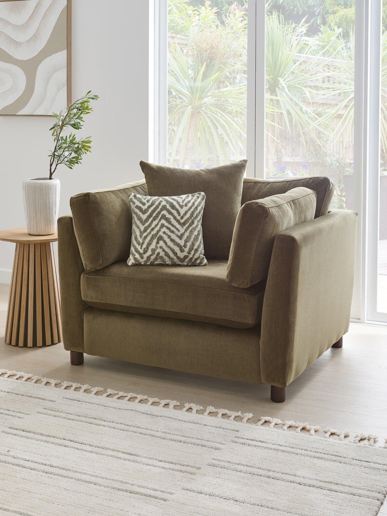Image 1 of 7 of The Very Collection Casablanca Snuggle Chair