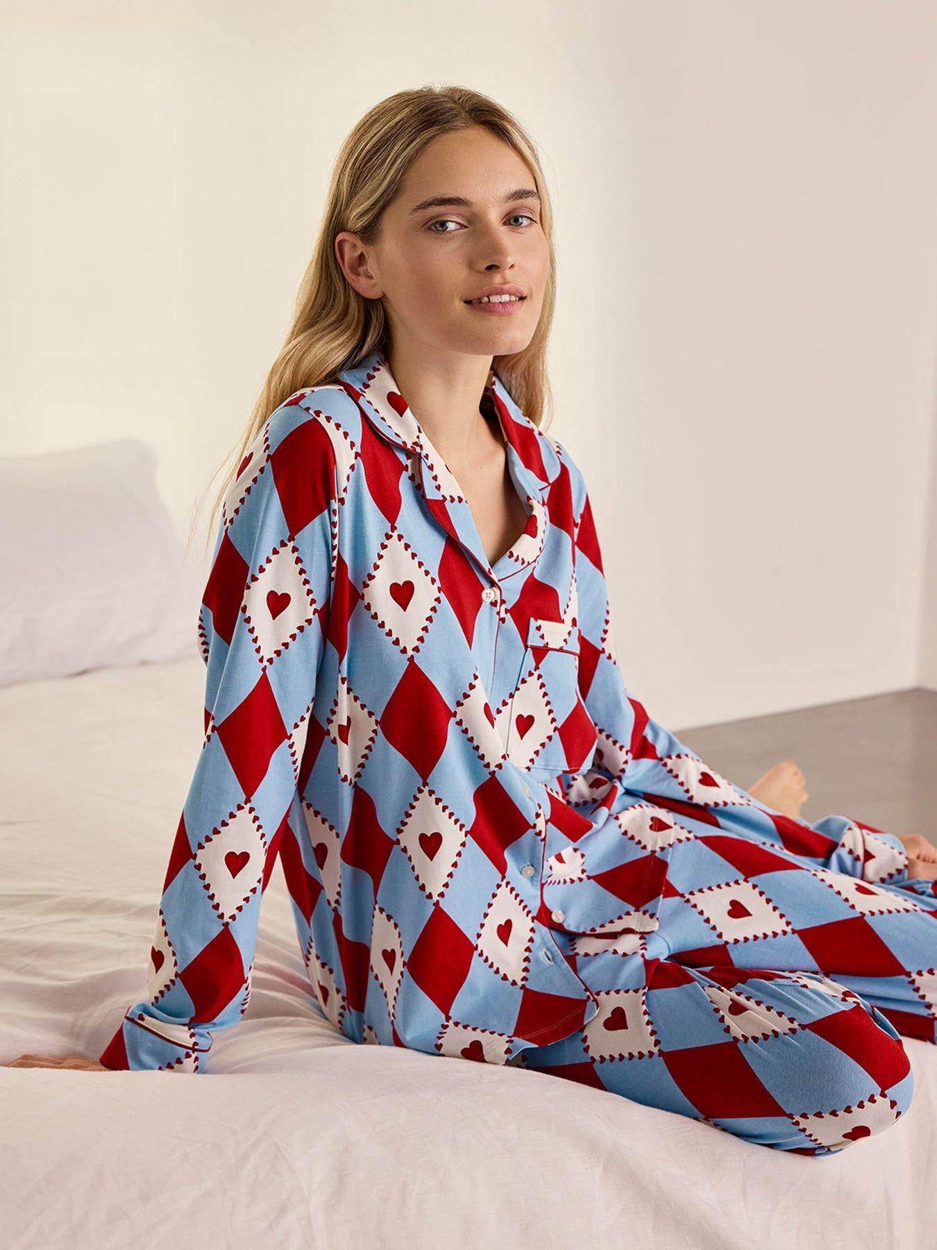 Image 3 of 7 of CHELSEA PEERS Womens Harlequin Heart Print Button-Front Long Pyjama Set - Multi
