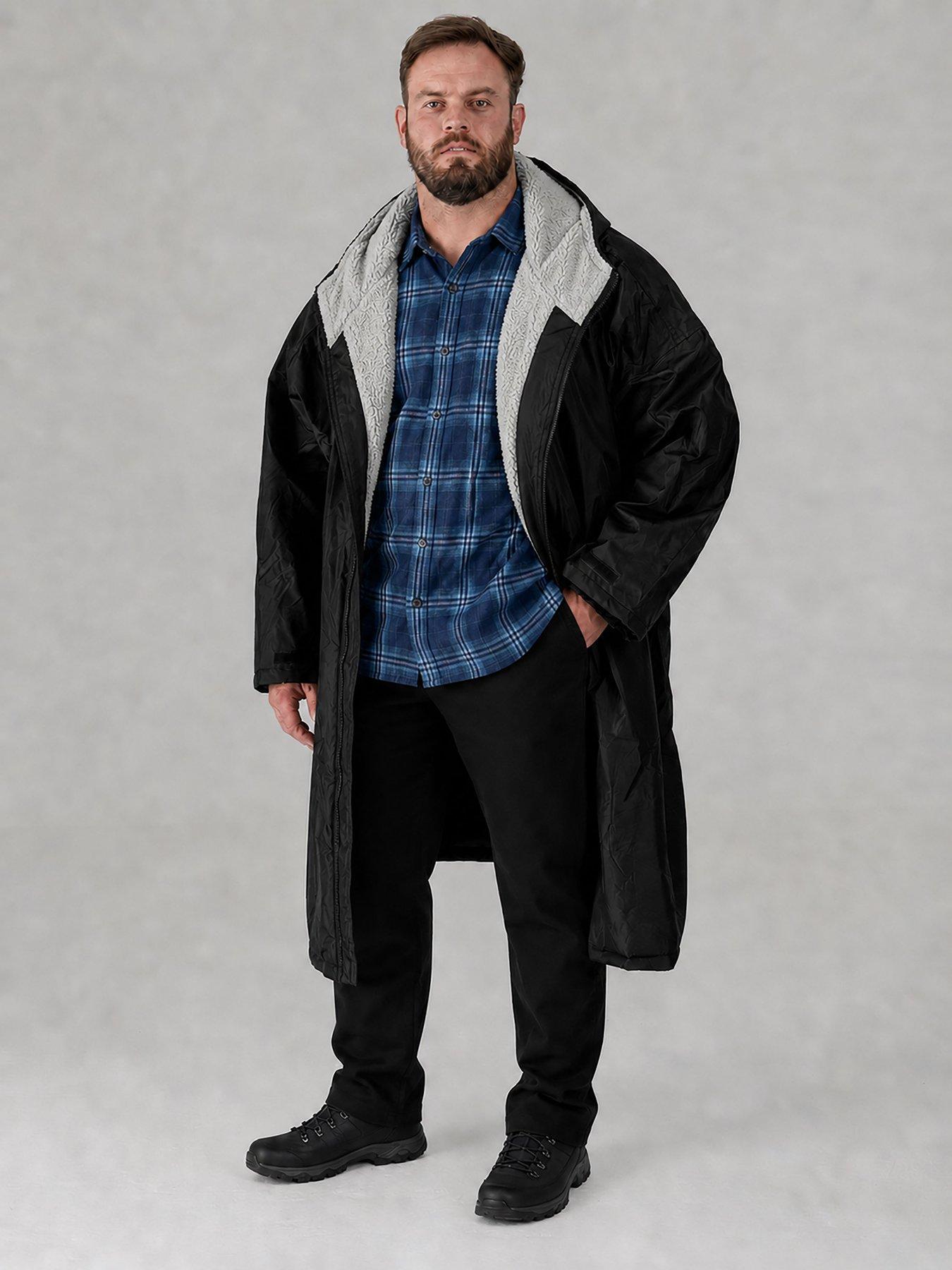 Image 3 of 7 of D555 D555 Sherpa Lined Showerproof Changing Robe