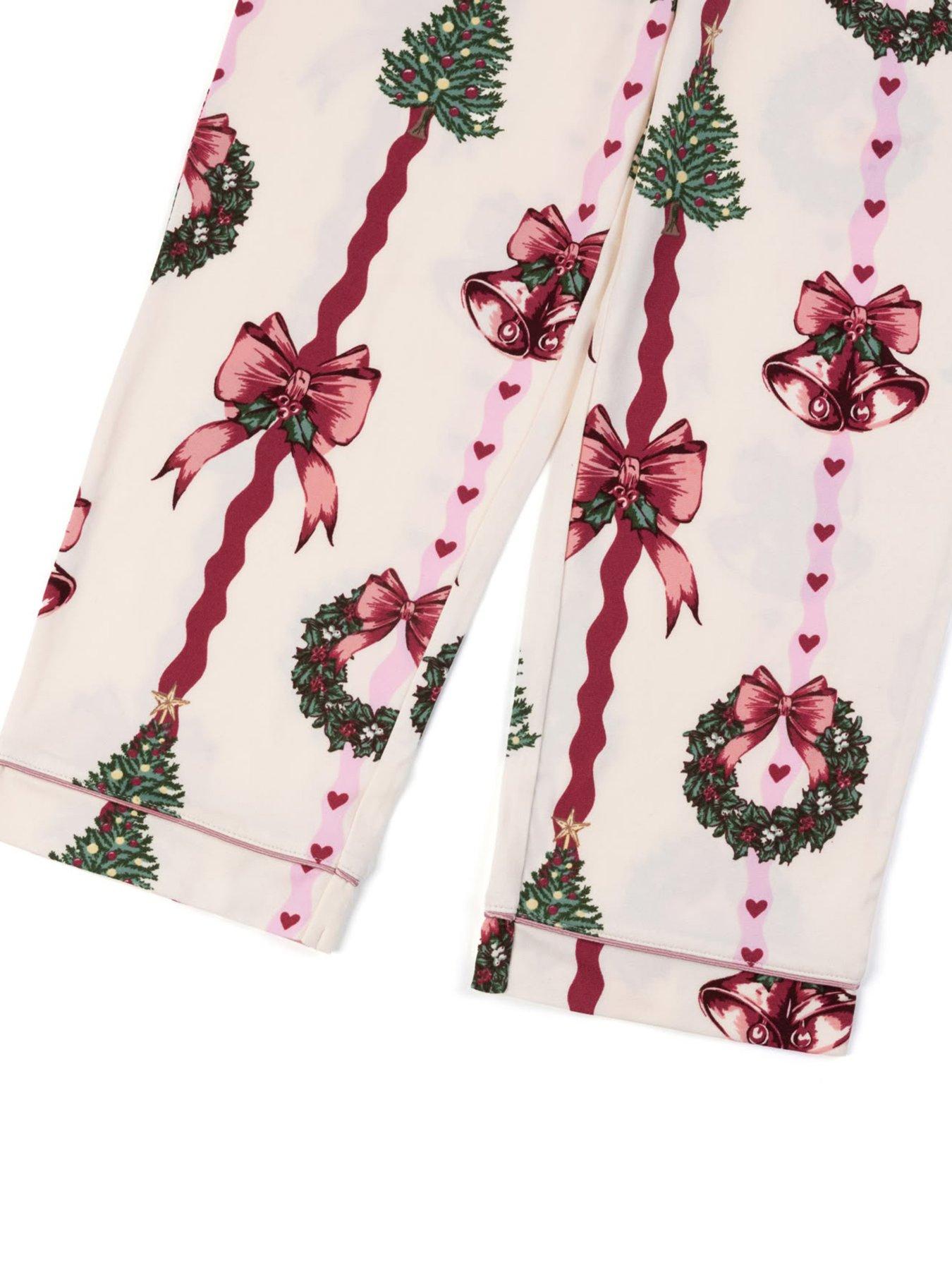 Image 7 of 7 of CHELSEA PEERS Kids Christmas Ribbon Stripe Print Long Pyjama Set - Off White